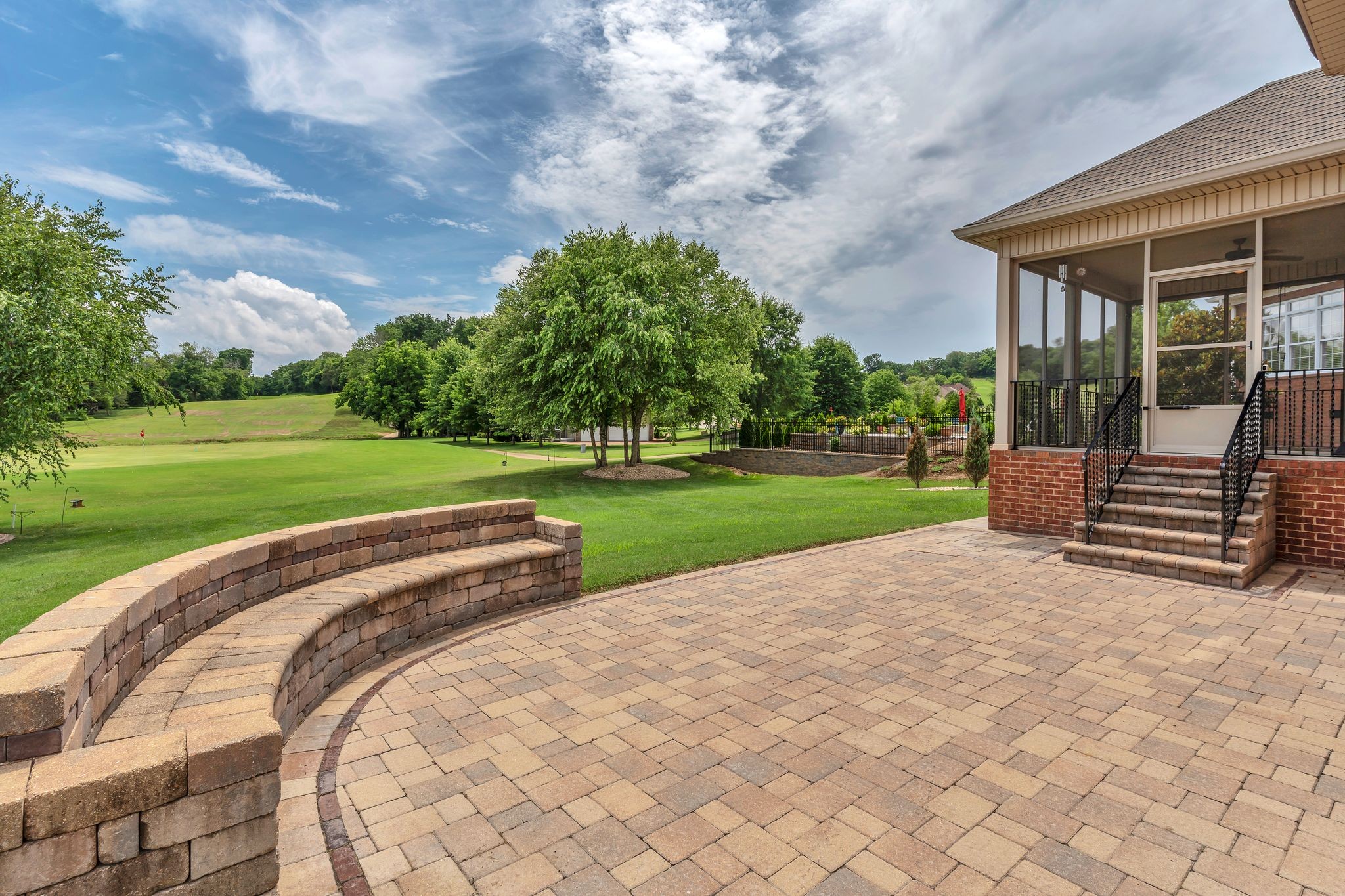 Goodlettsville, Tennessee, 37072, United States, 4 Bedrooms Bedrooms, ,4 BathroomsBathrooms,Residential,For Sale,2001545