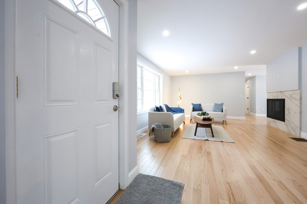 Wayland, Massachusetts, 01778, United States, 3 Bedrooms Bedrooms, ,2 BathroomsBathrooms,Residential,For Sale,1891680