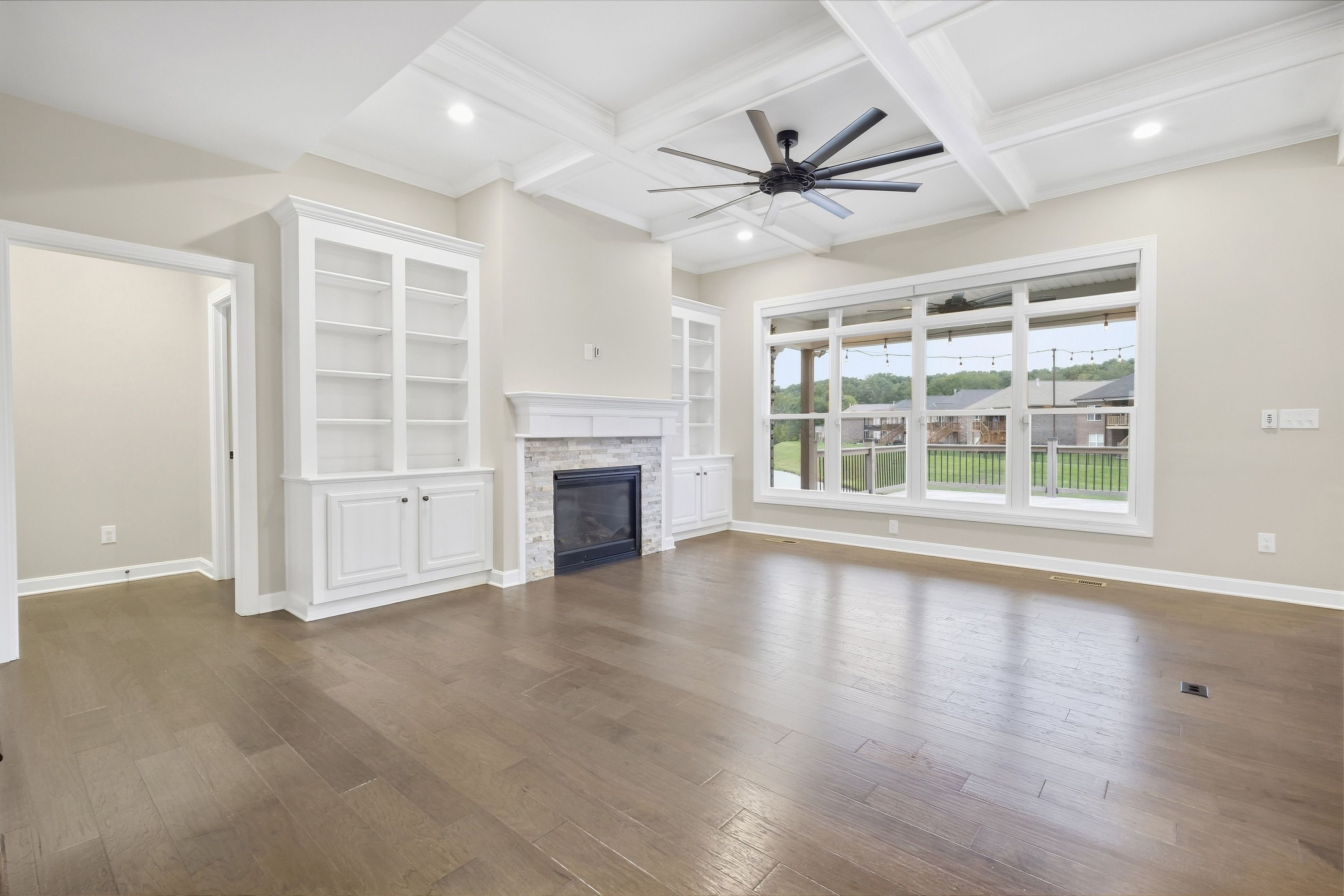 2008 Scenic Lakes Drive, Louisville, KY 40245 - 物件實景