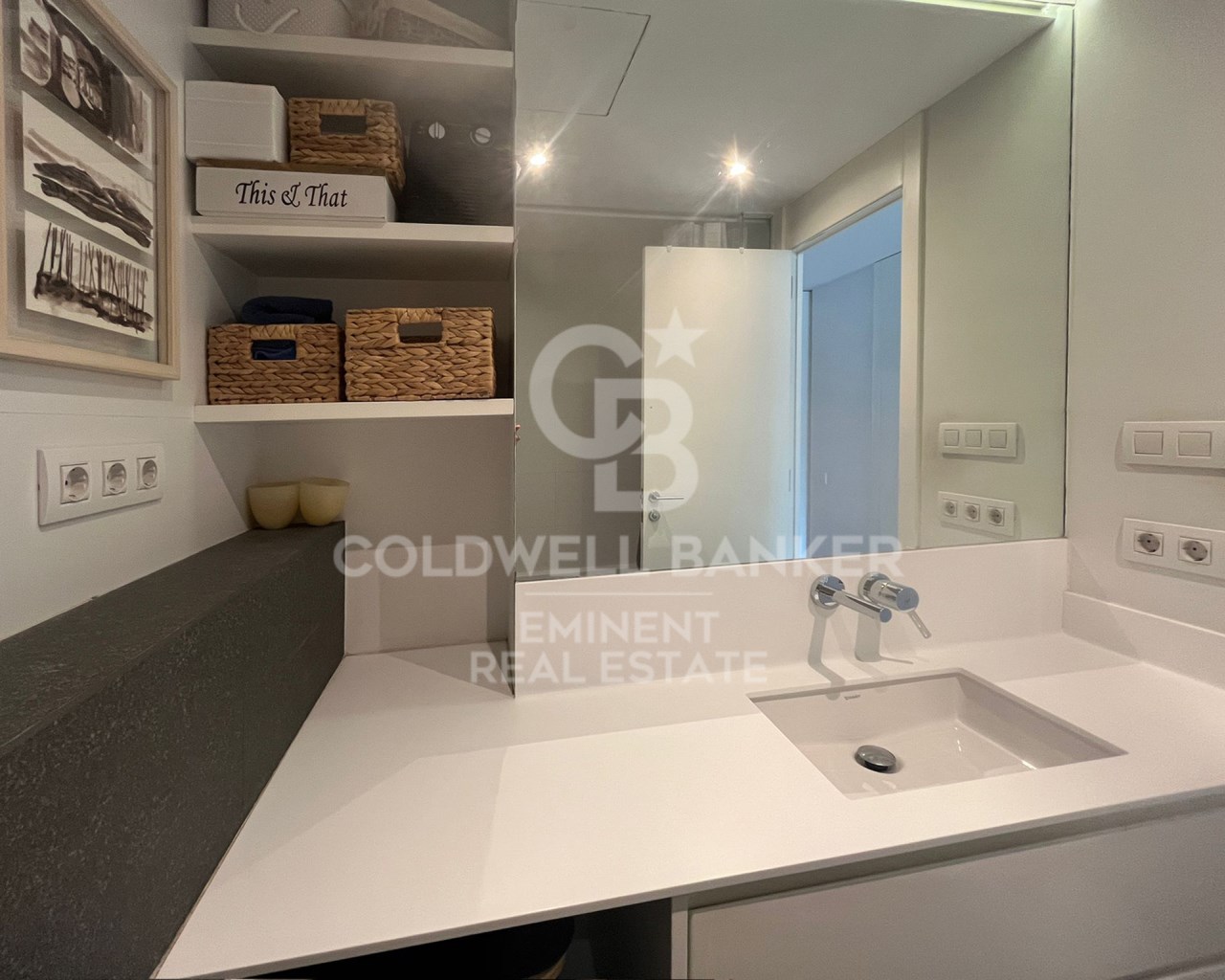 Barcelona, Catalonia, ES, 3 Bedrooms Bedrooms, ,Residential,For Sale,1860055