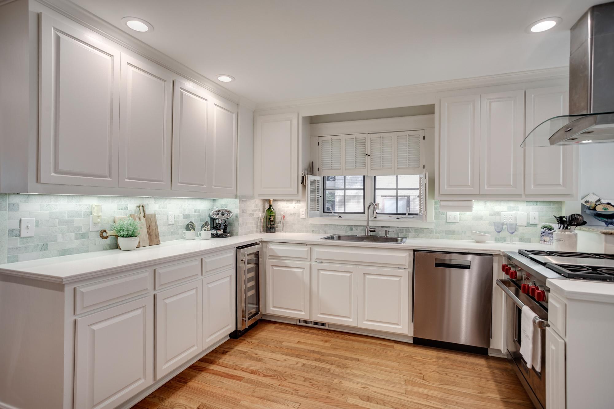 Minneapolis, Minnesota, 55408, United States, 5 Bedrooms Bedrooms, ,2 BathroomsBathrooms,Residential,For Sale,1960764