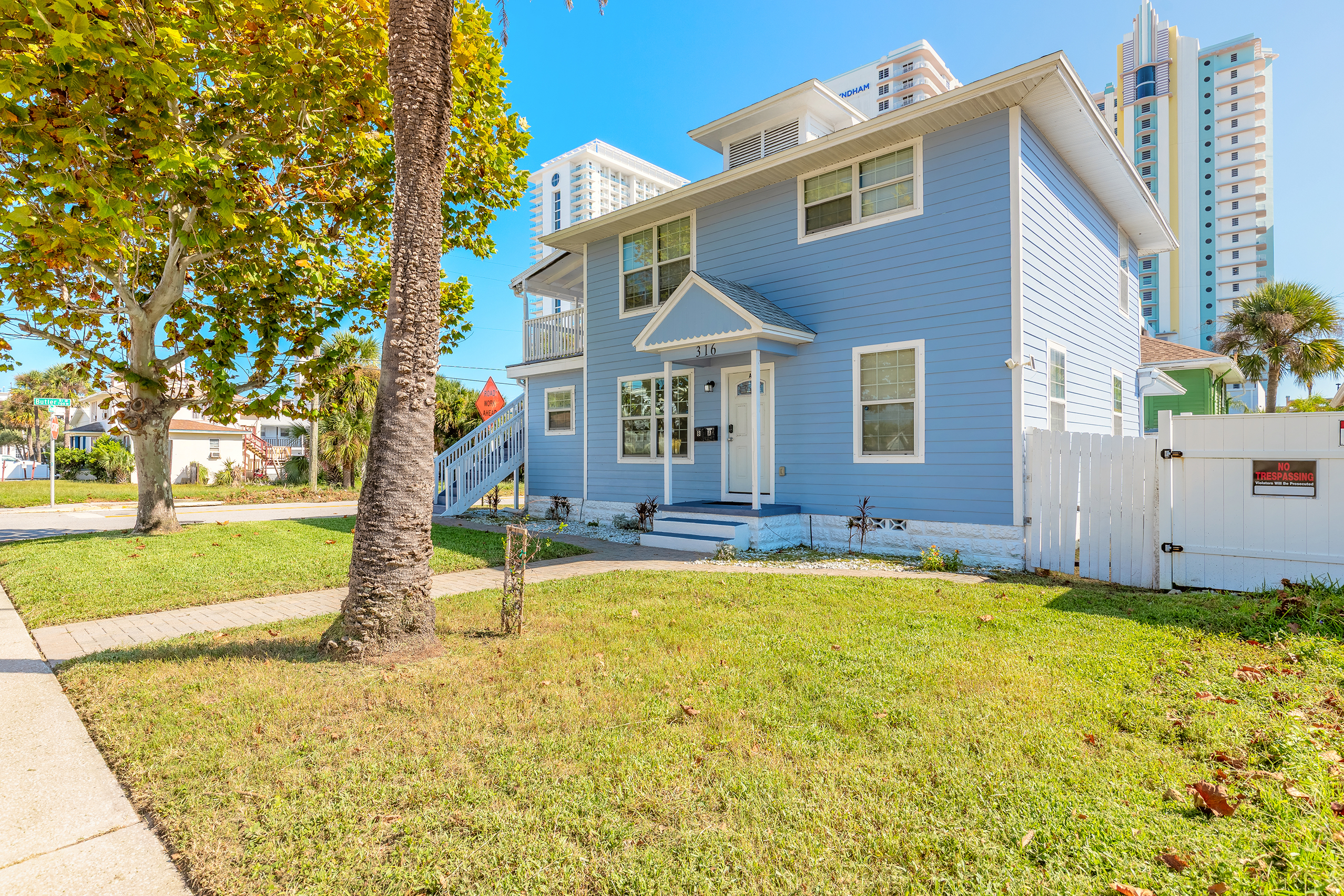 Daytona Beach, Florida, 32118, United States, 5 Bedrooms Bedrooms, ,3 BathroomsBathrooms,Residential,For Sale,1982545