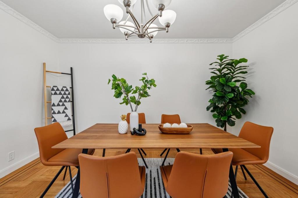 Daly City, California, 94014, United States, 3 Bedrooms Bedrooms, ,2 BathroomsBathrooms,Residential,For Sale,2028412