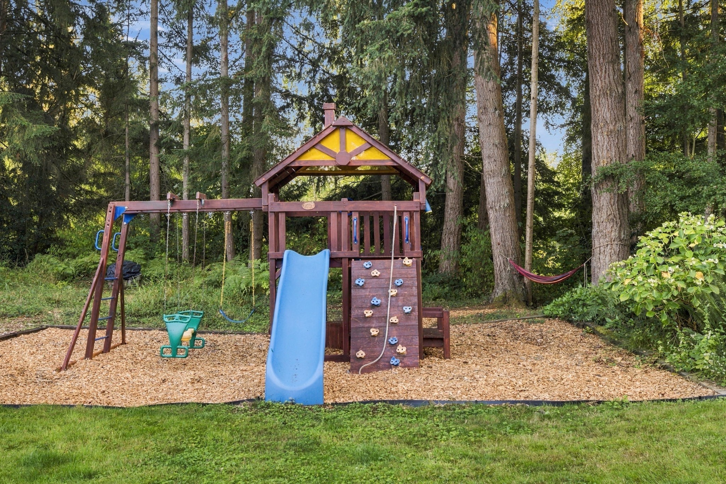  Exceptionally Charming English Tudor in Redmond - 物件實景