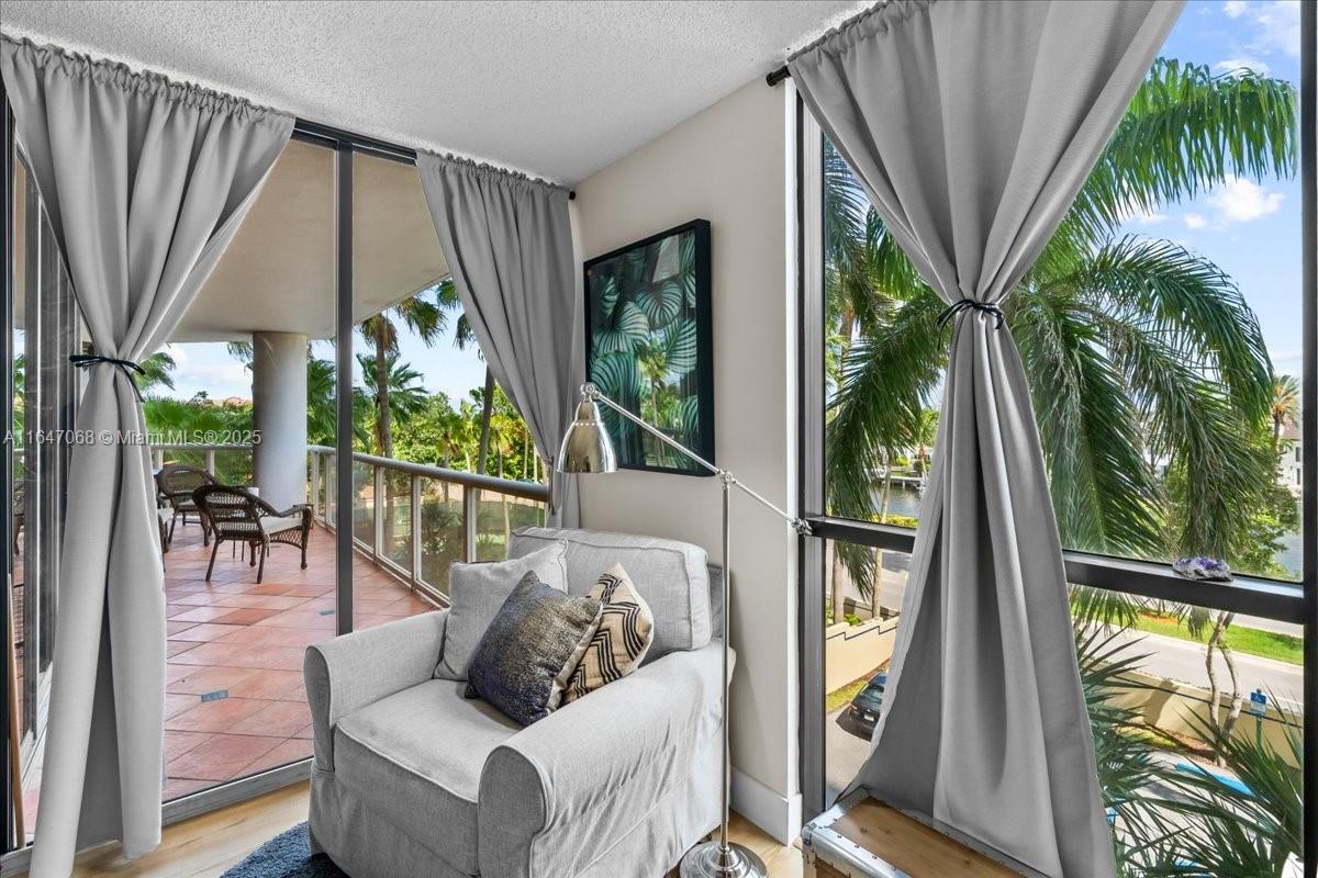 3598 Yacht Club Dr Unit 302, Aventura, Florida, 33180, United States, 3 Bedrooms Bedrooms, ,2 BathroomsBathrooms,Residential,For Sale,3598 Yacht Club Dr Unit 302,1622452
