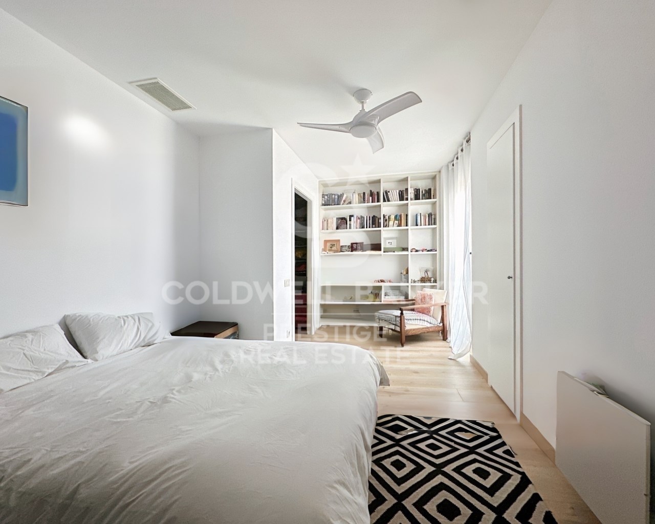 Barcelona, Catalonia, ES, 4 Bedrooms Bedrooms, ,3 BathroomsBathrooms,Residential,For Sale,1526005