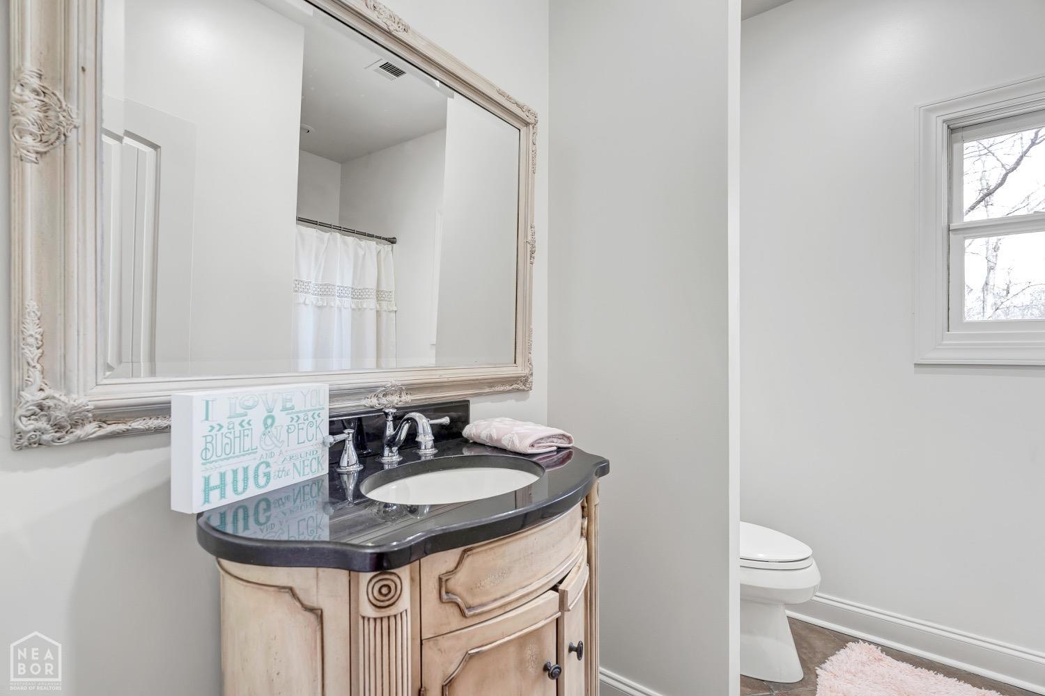 Jonesboro, Arkansas, 72404, United States, ,5 BathroomsBathrooms,Residential,For Sale,1981825