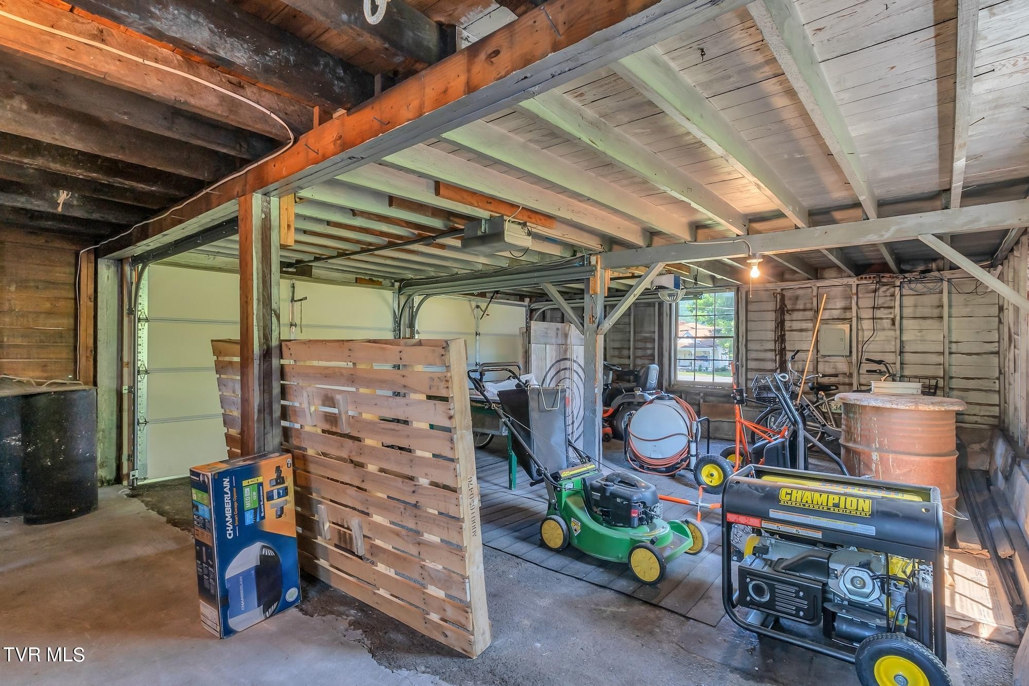 Big Stone Gap, Virginia, 24219, United States, 4 Bedrooms Bedrooms, ,3 BathroomsBathrooms,Residential,For Sale,1984528