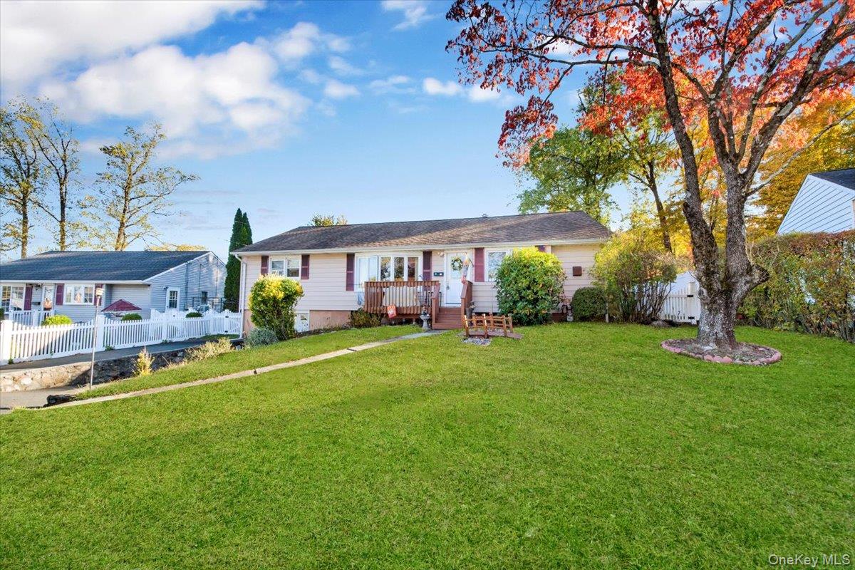 Garnerville, New York, 10923, United States, 3 Bedrooms Bedrooms, ,1 BathroomBathrooms,Residential,For Sale,1981697