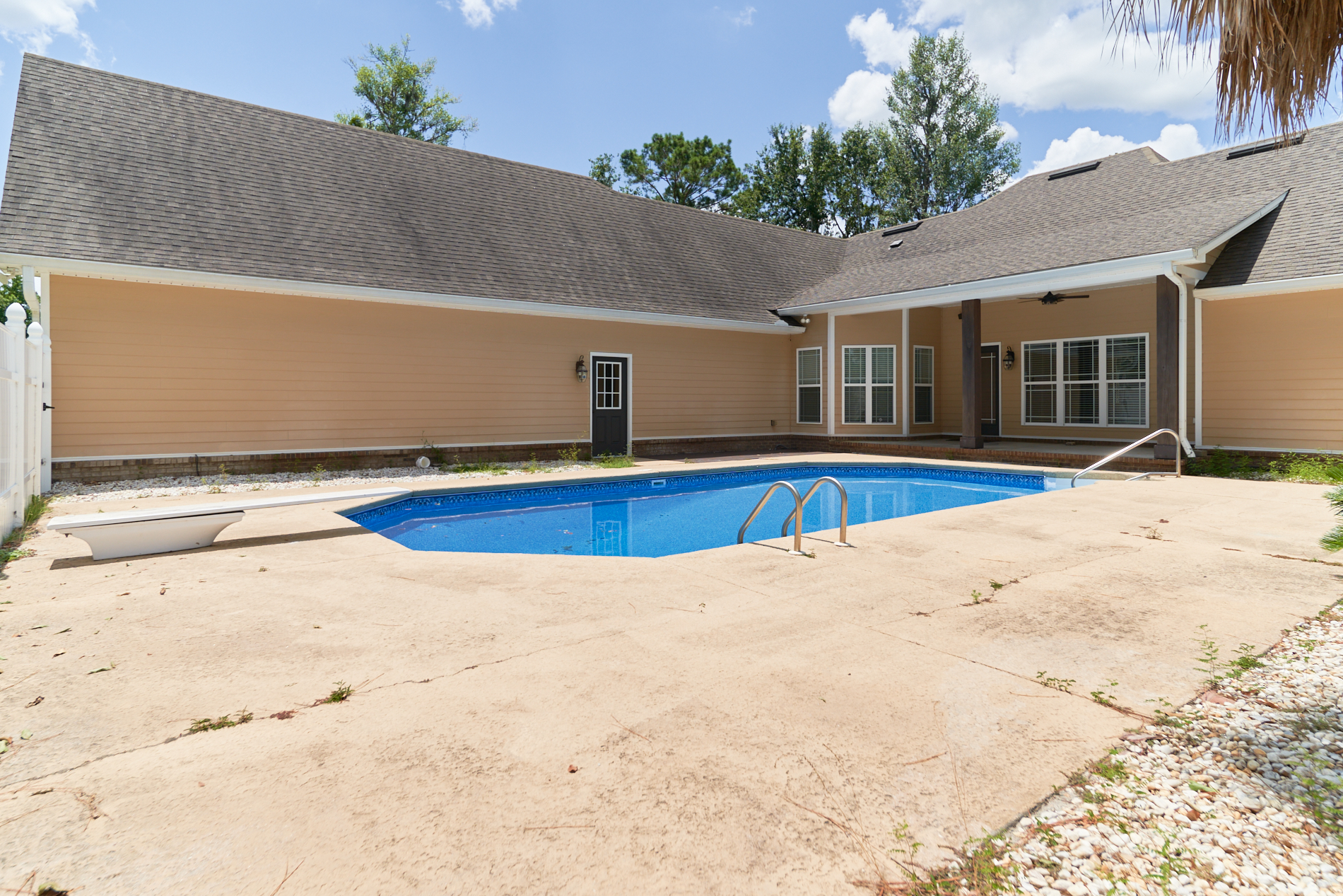 Lake Park, Georgia, 31636, United States, 5 Bedrooms Bedrooms, ,4 BathroomsBathrooms,Residential,For Sale,2008152