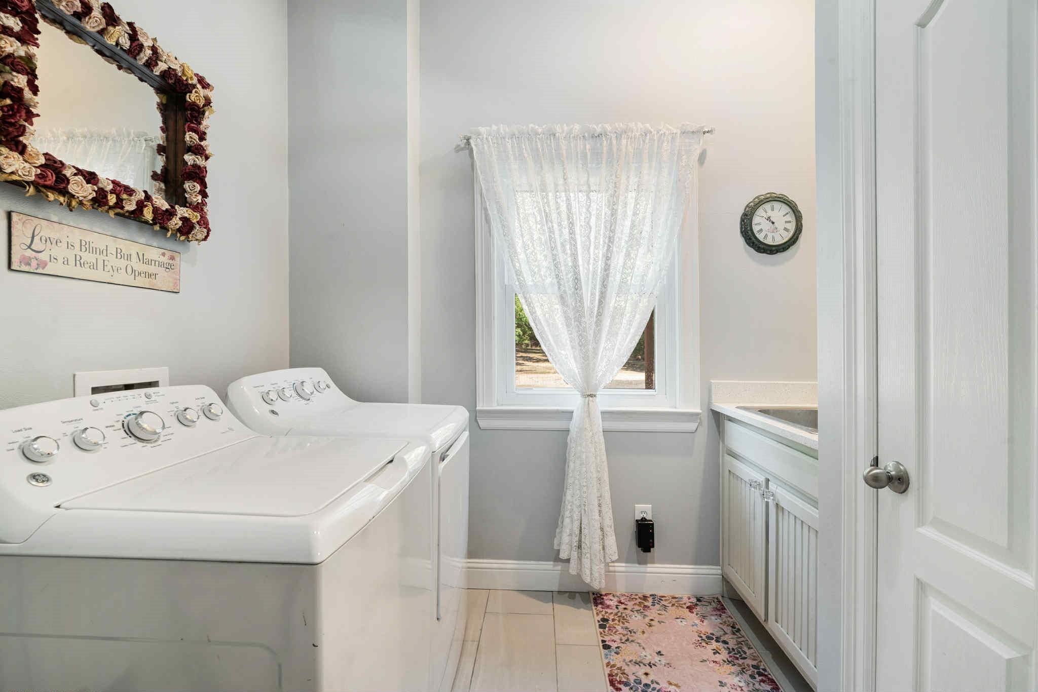 Blossom, Texas, 75416, United States, 4 Bedrooms Bedrooms, ,3 BathroomsBathrooms,Residential,For Sale,1976215