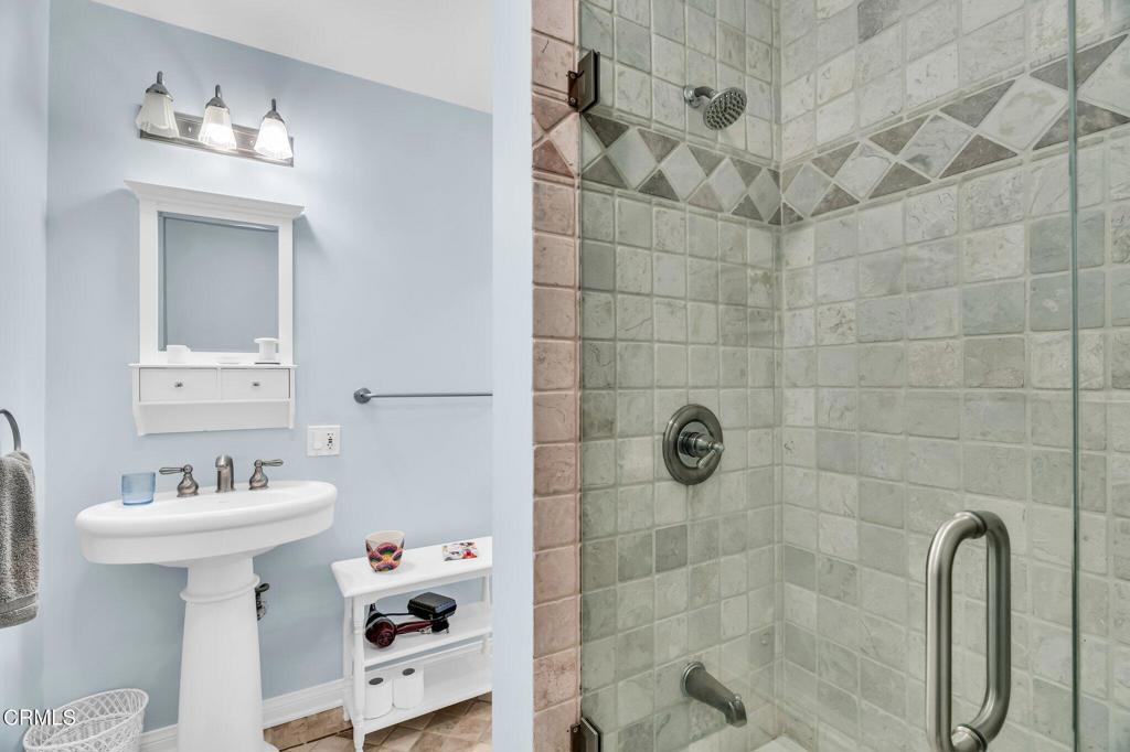 Altadena, California, 91001, United States, 3 Bedrooms Bedrooms, ,3 BathroomsBathrooms,Residential,For Sale,1903574