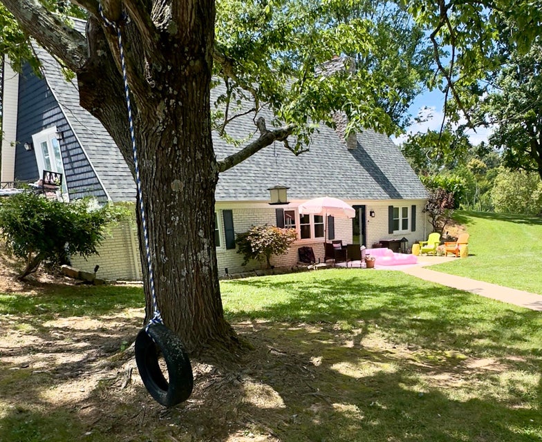 Albany, Kentucky, 42602, United States, 4 Bedrooms Bedrooms, ,2 BathroomsBathrooms,Residential,For Sale,1905722