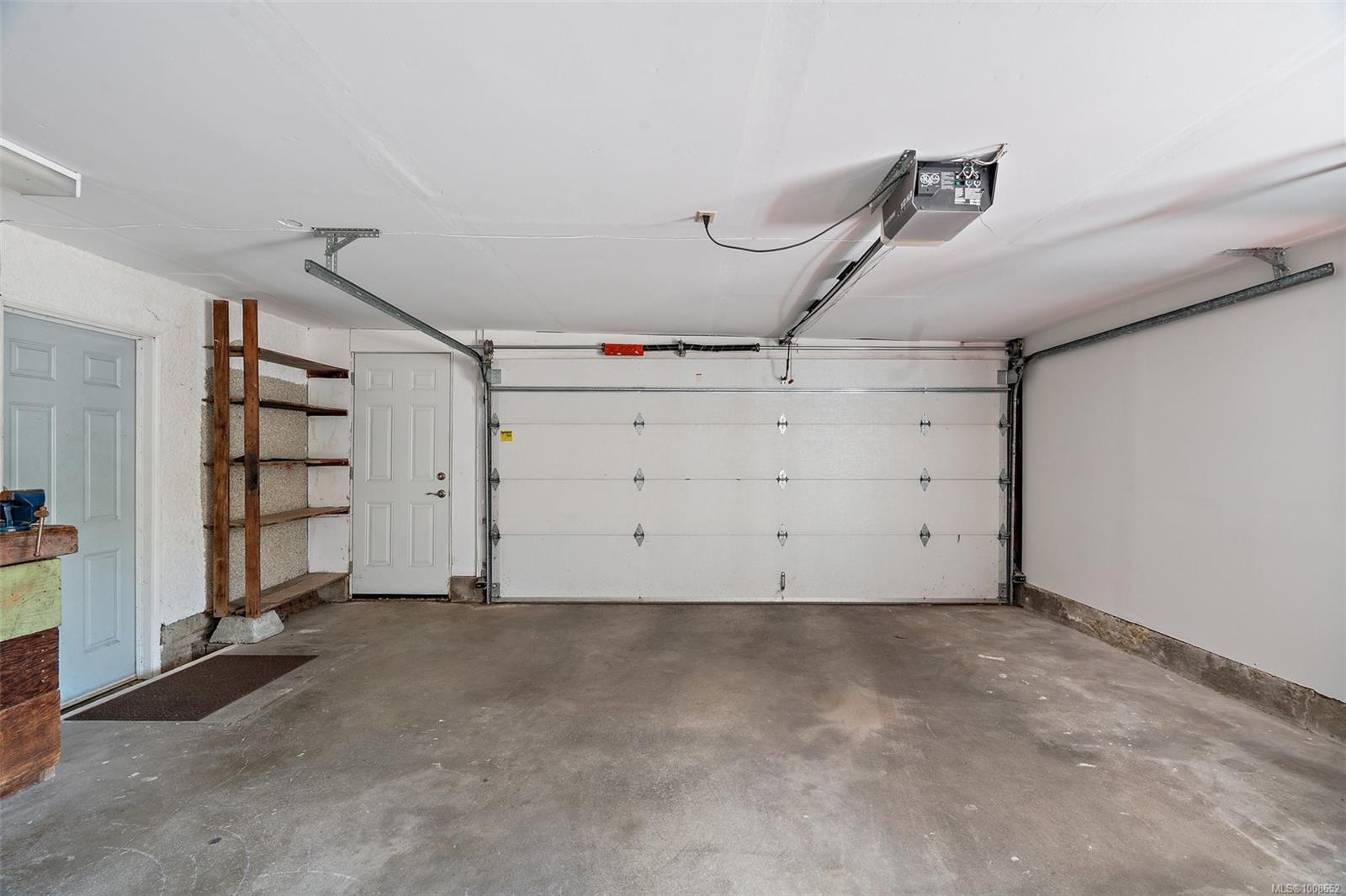 SAANICH, British Columbia, V8N 2E2, CA, 4 Bedrooms Bedrooms, ,Residential,For Sale,1949175