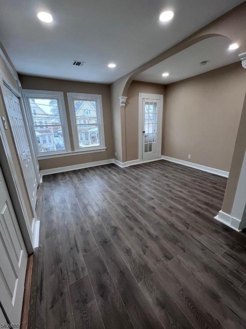 Elizabeth City, New Jersey, 07208, United States, 5 Bedrooms Bedrooms, ,4 BathroomsBathrooms,Residential,For Sale,2011713