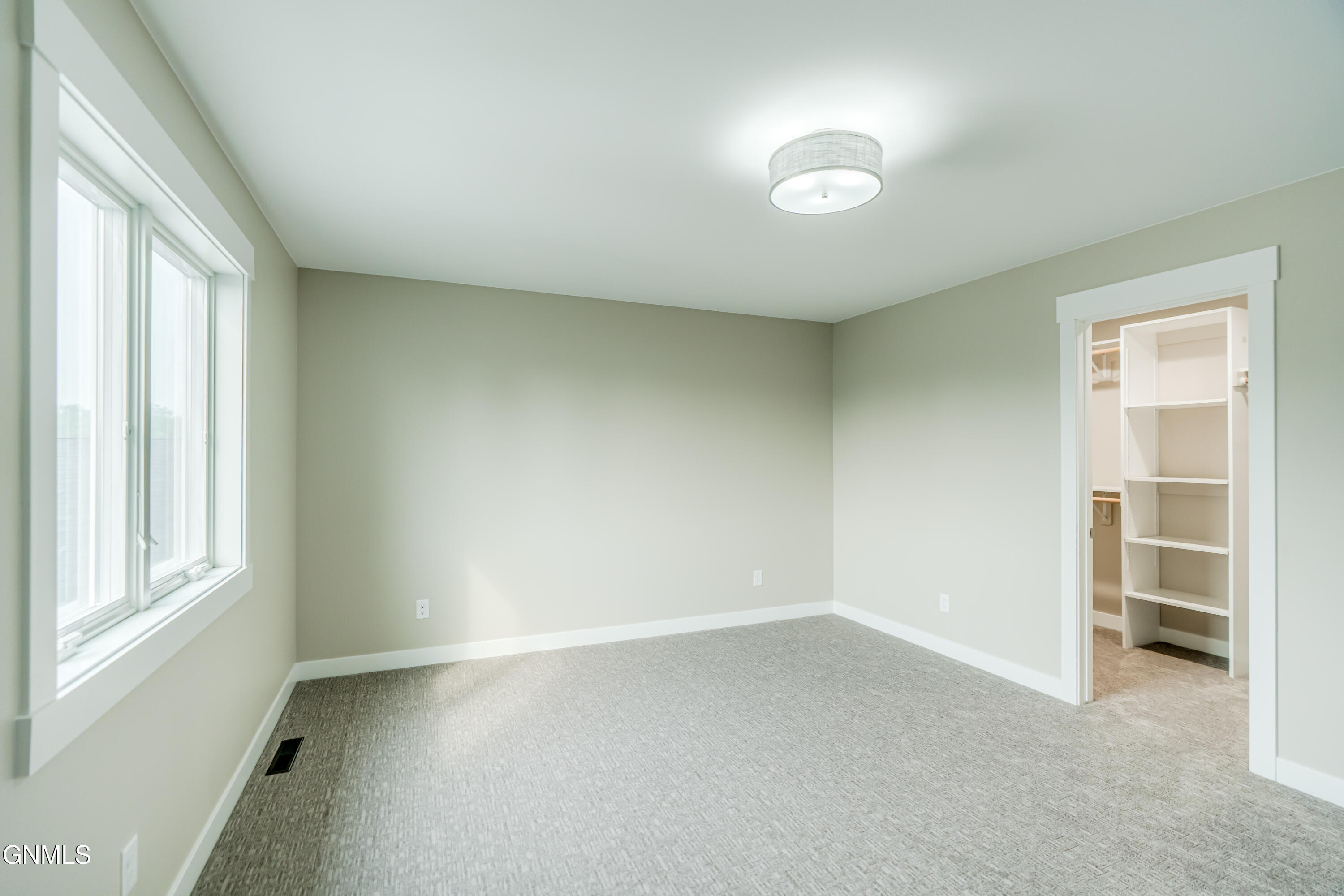 Bismarck, North Dakota, 58504, United States, 3 Bedrooms Bedrooms, ,3 BathroomsBathrooms,Residential,For Sale,1938012