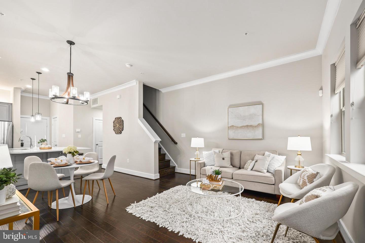 Arlington, Virginia, 22204, United States, 3 Bedrooms Bedrooms, ,4 BathroomsBathrooms,Residential,For Sale,1827823