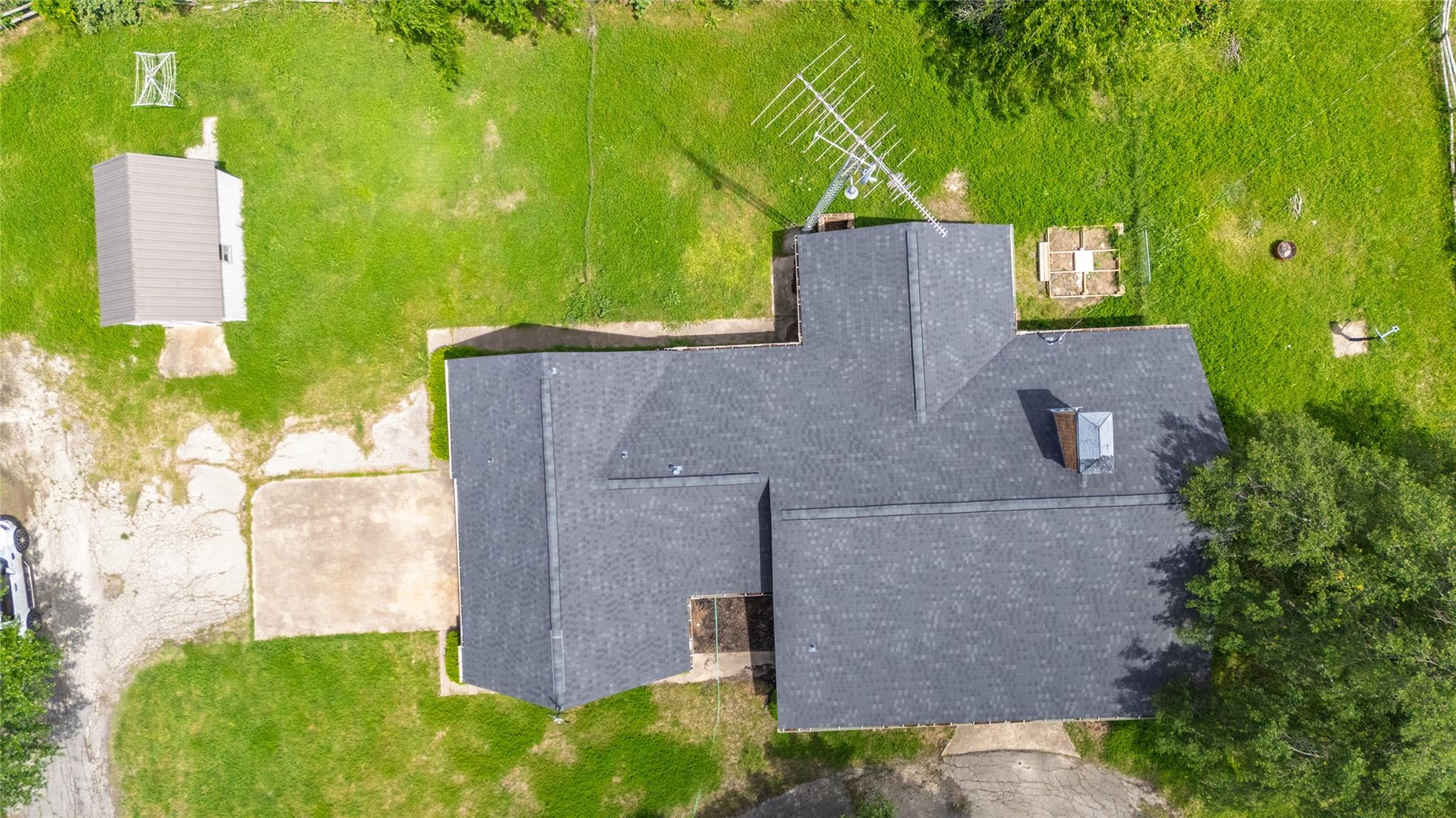 Campbell, Texas, 75422, United States, 3 Bedrooms Bedrooms, ,2 BathroomsBathrooms,Residential,For Sale,2048181