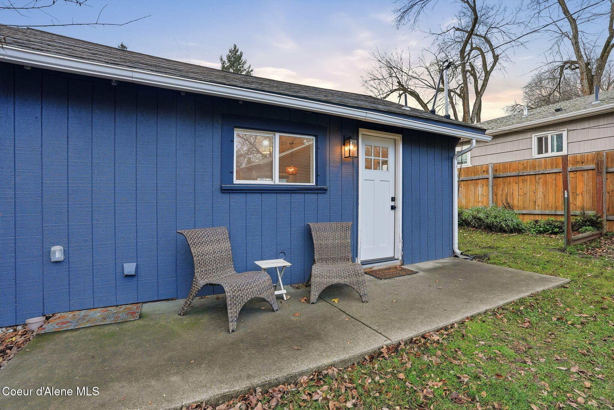 Coeur d'Alene, Idaho, 83814, United States, ,Residential,For Sale,2033062