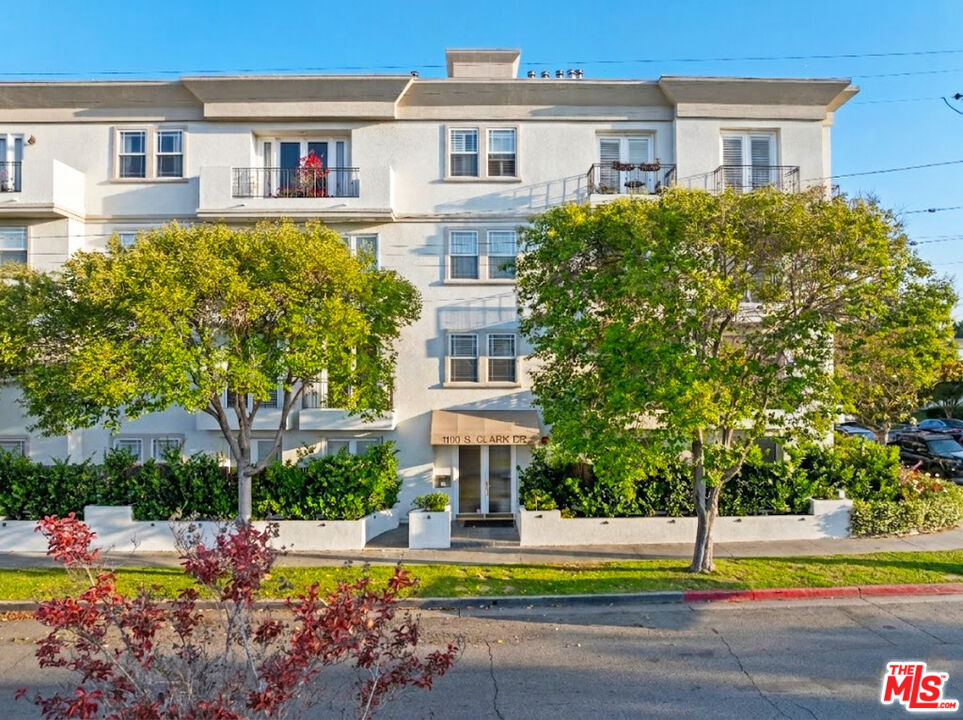 Clark Dr, Los Angeles, CA 90035