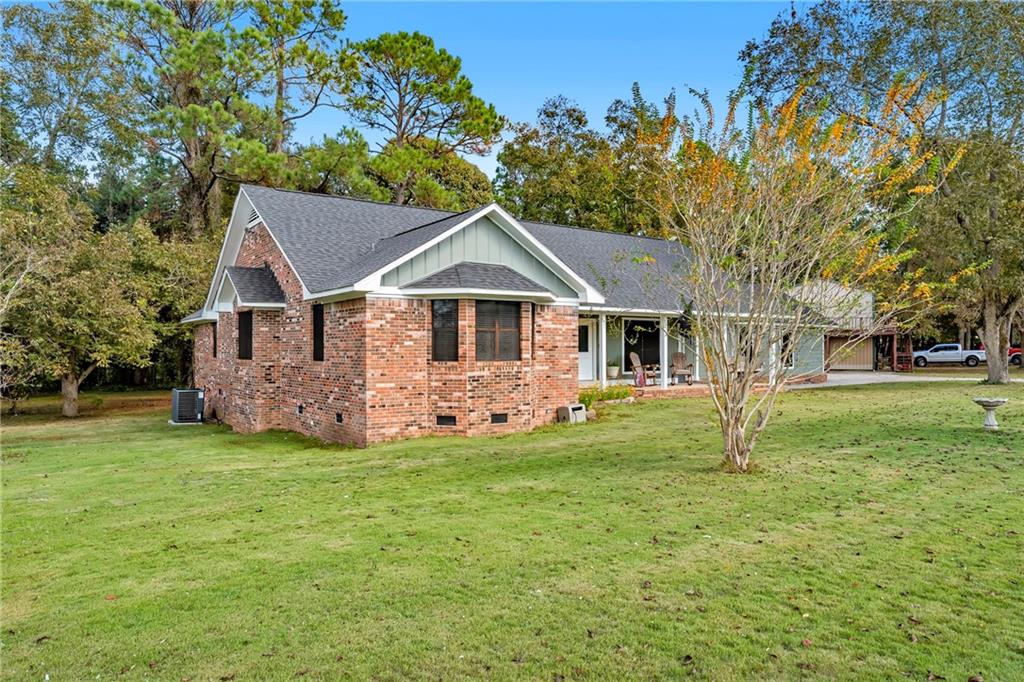 Grand Bay, Alabama, 36541, United States, 5 Bedrooms Bedrooms, ,3 BathroomsBathrooms,Residential,For Sale,2000990