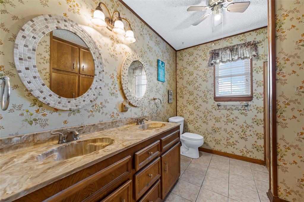 Mexia, Texas, 76667, United States, 3 Bedrooms Bedrooms, ,2 BathroomsBathrooms,Residential,For Sale,1770816