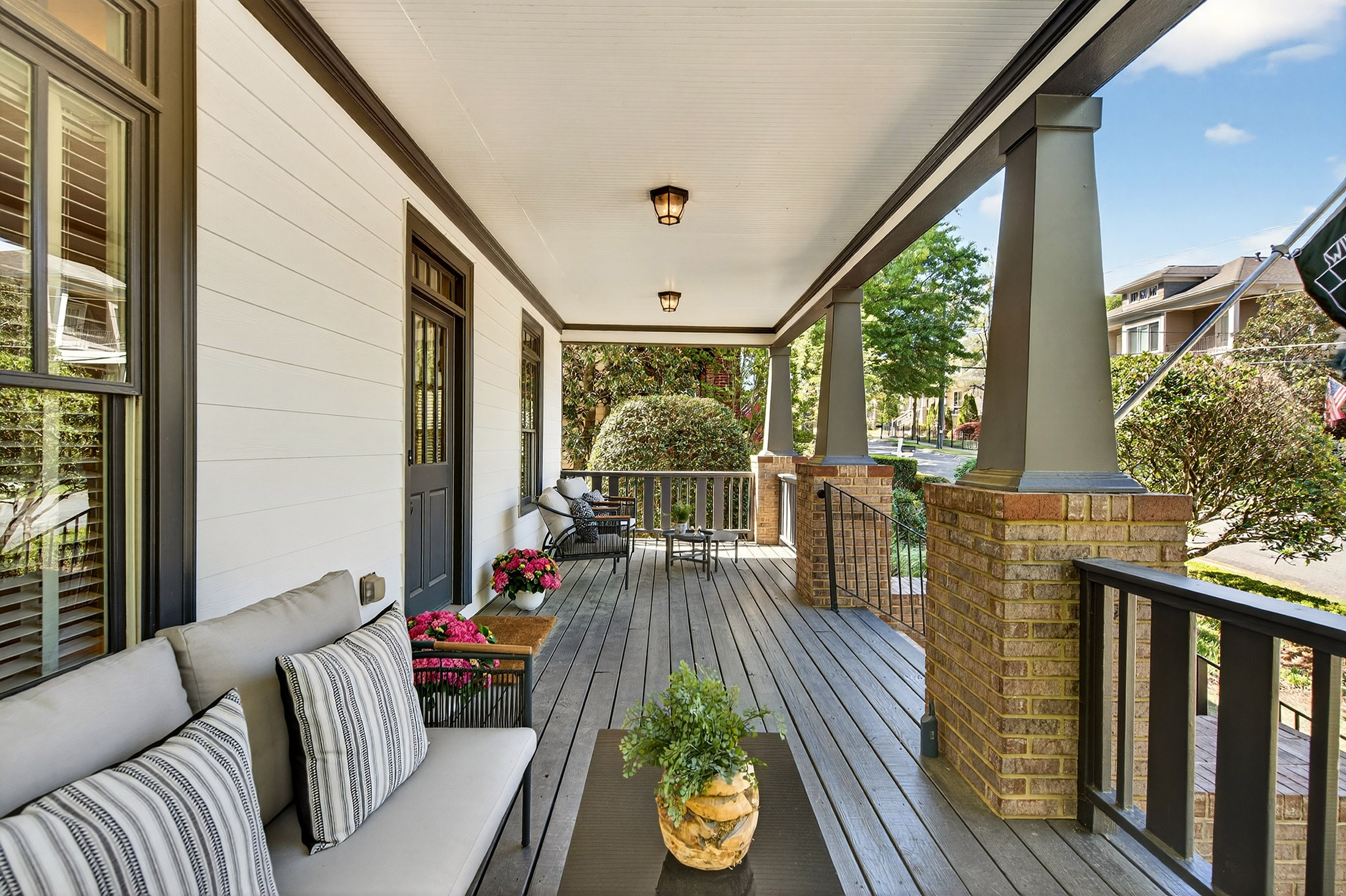  Smyrna Home Blends Space, Flexibility and an Unbeatable Lifestyle - 物件實景