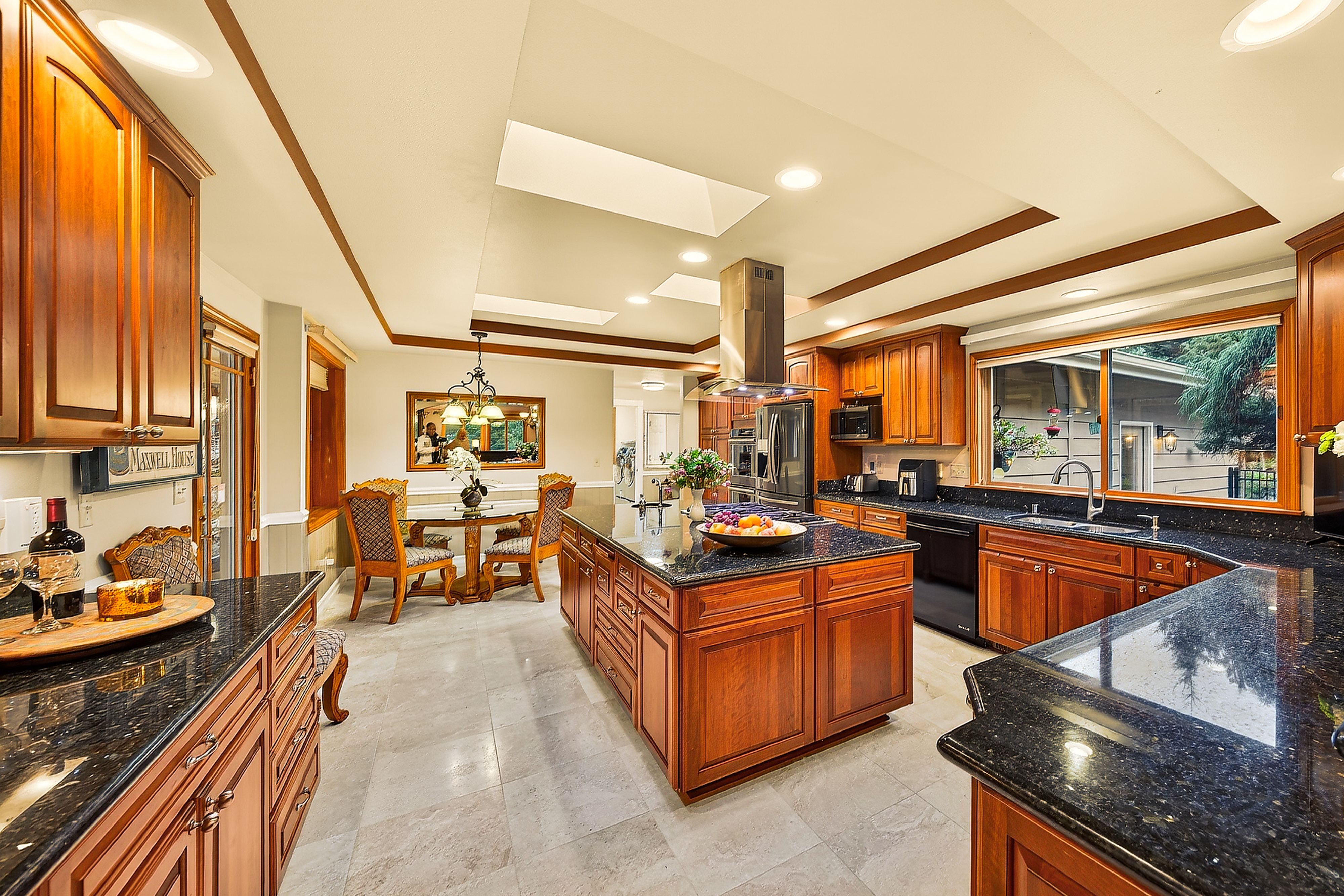  4141 Edith Point Rd, Anacortes, WA 98221 - 物件實景