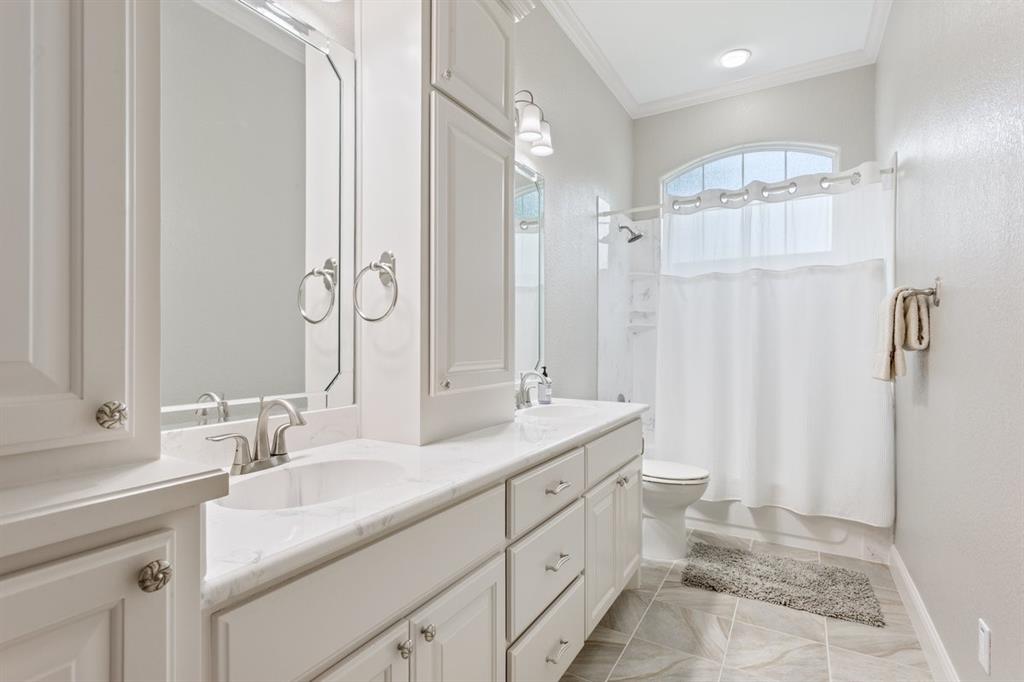 Woodway, Texas, 76712, United States, 3 Bedrooms Bedrooms, ,3 BathroomsBathrooms,Residential,For Sale,1927534