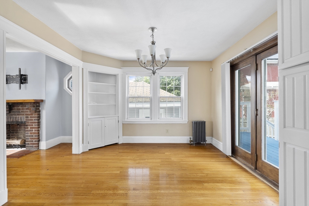 Lynn, Massachusetts, 01904, United States, 2 Bedrooms Bedrooms, ,1 BathroomBathrooms,Residential,For Sale,1943245