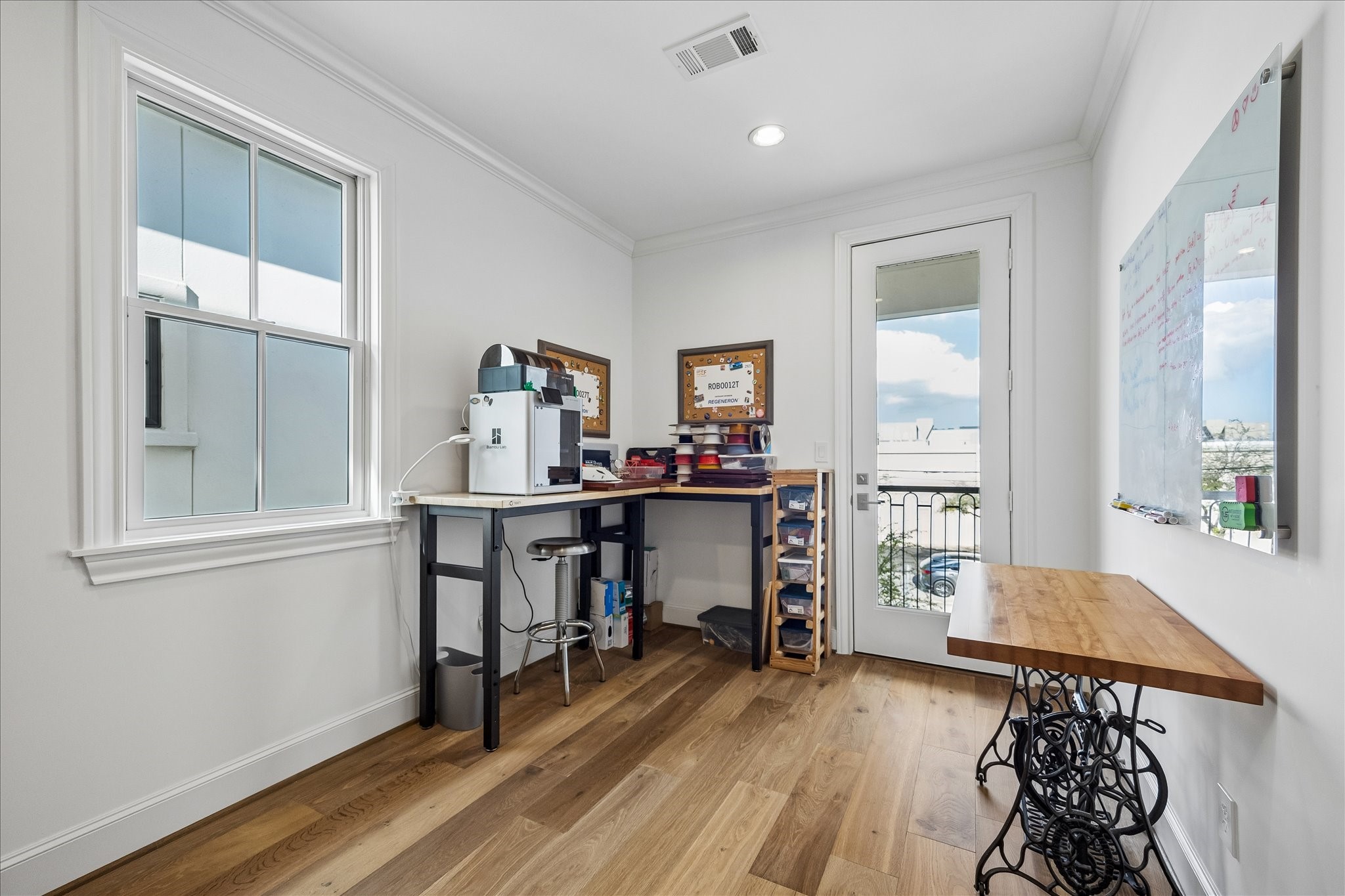  3020 Lake Street - 物件實景