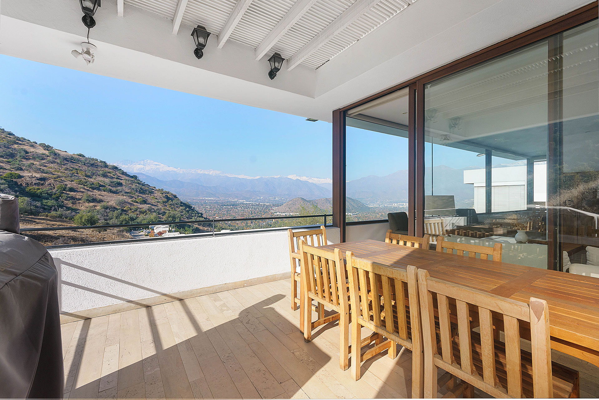 Mediterranean-style house in a gated community - 物件實景