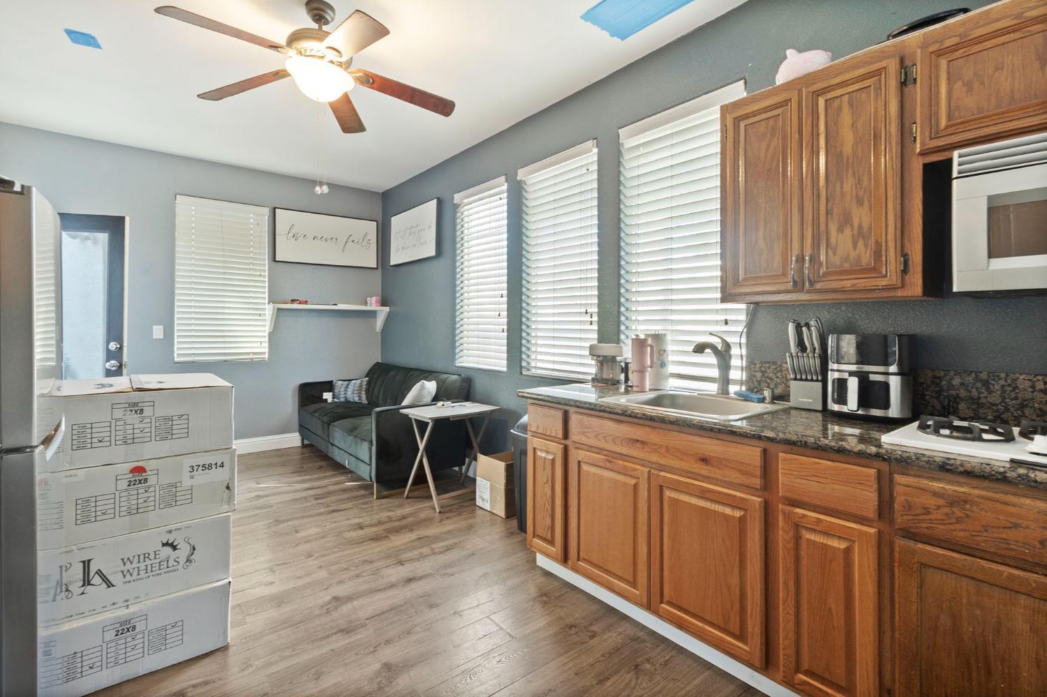 Patterson, California, 95363, United States, 5 Bedrooms Bedrooms, ,3 BathroomsBathrooms,Residential,For Sale,1982239