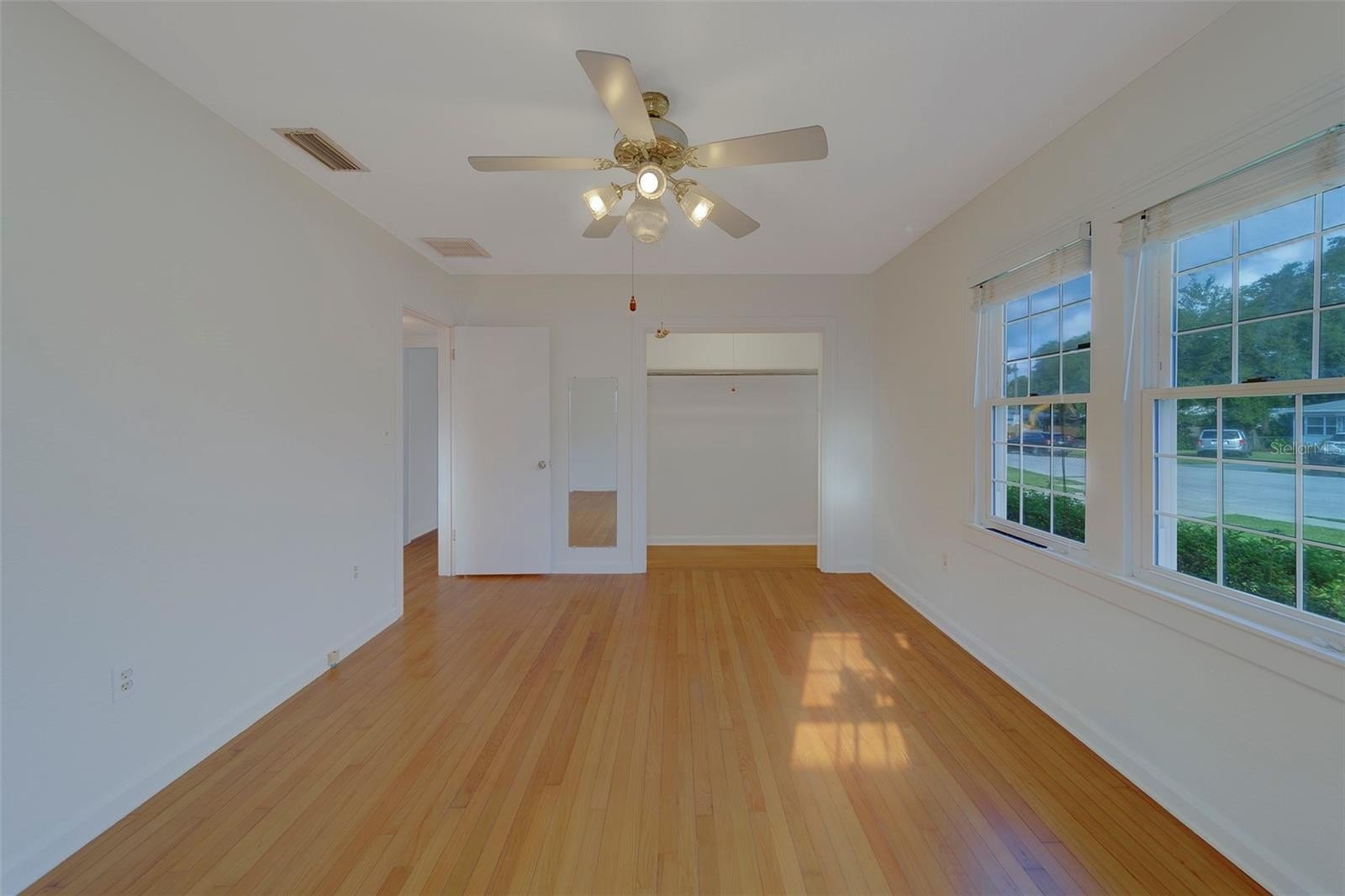 CLEARWATER, Florida, 33755, United States, 2 Bedrooms Bedrooms, ,1 BathroomBathrooms,Residential,For Sale,1976498