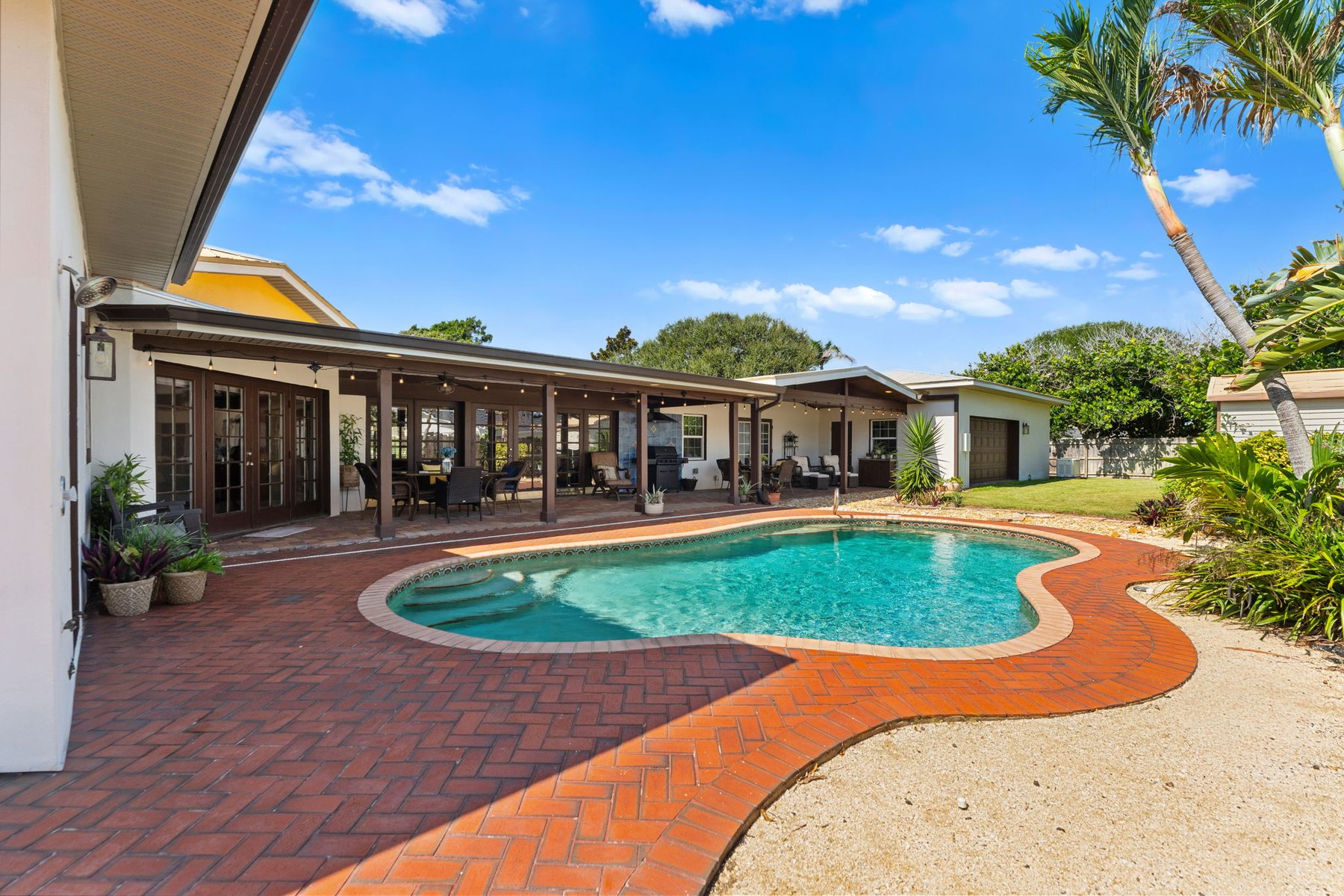  240 Deland Avenue, Indialantic, FL, 32903 - 物件實景