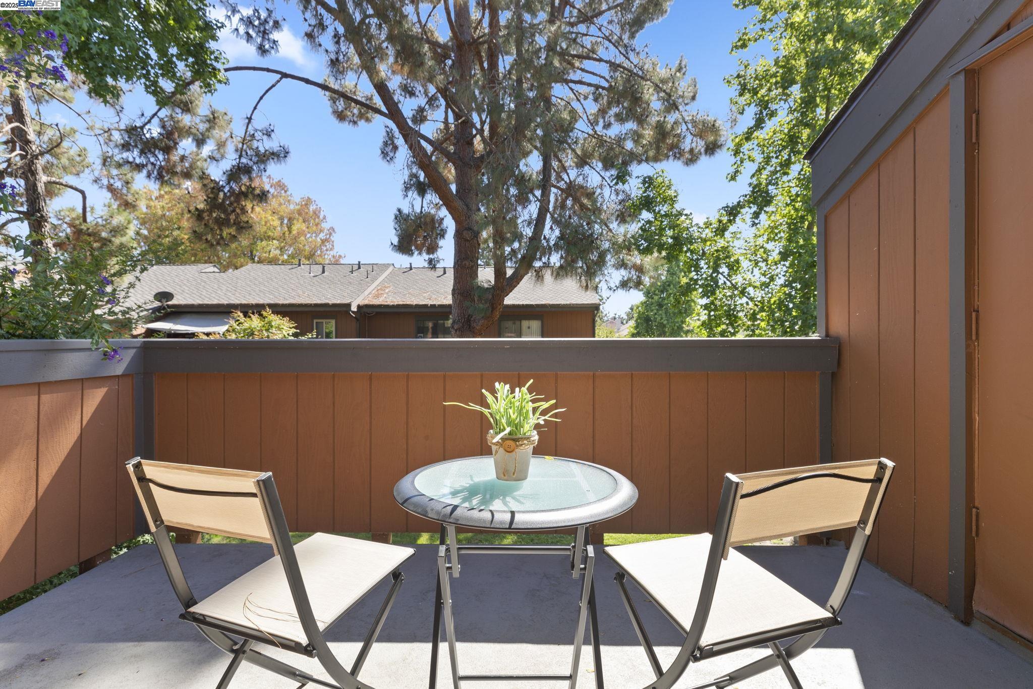 Fremont, California, 94536, United States, 3 Bedrooms Bedrooms, ,2 BathroomsBathrooms,Residential,For Sale,1906498