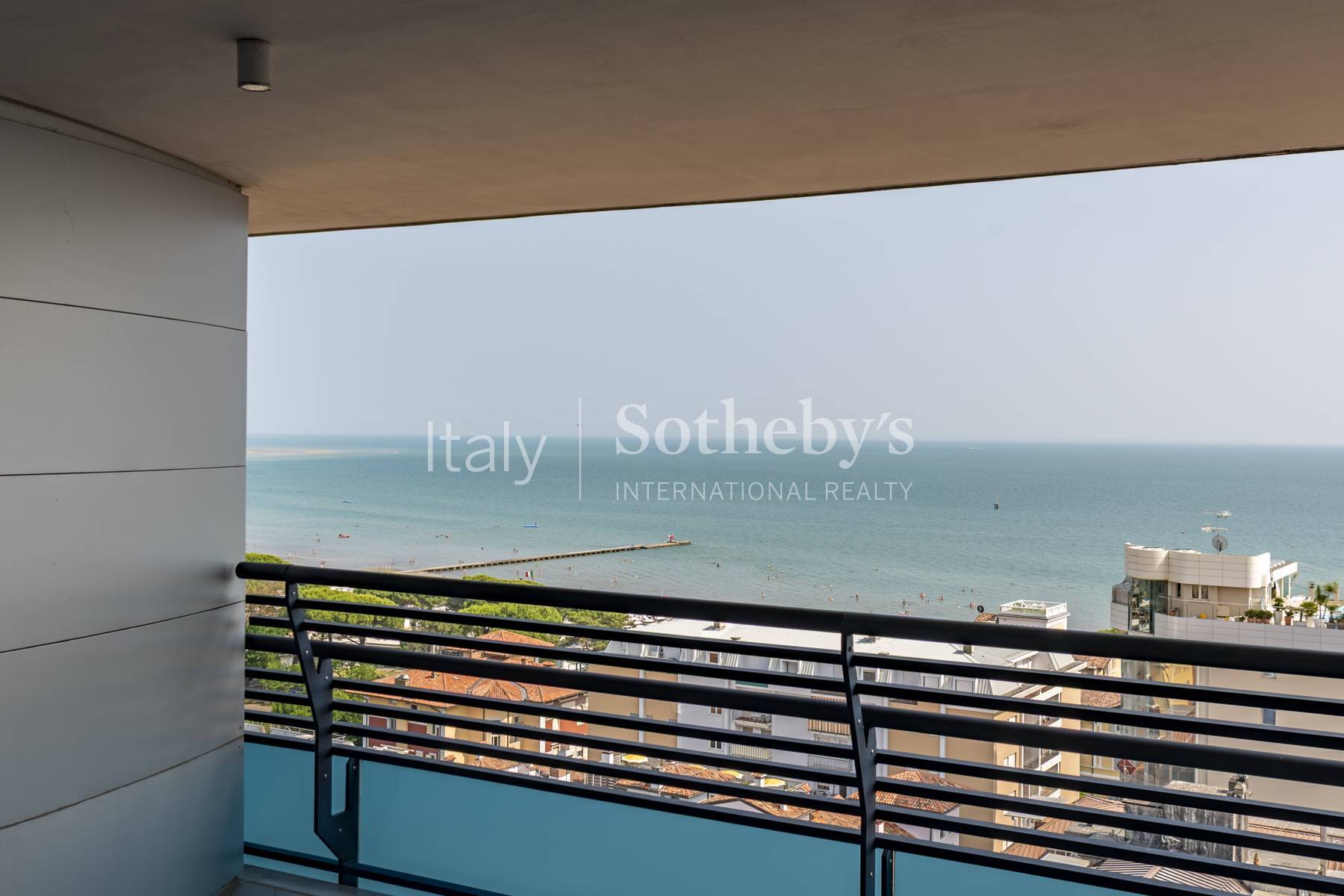  Modern penthouse with spectacular sea view in Grado - 物件實景