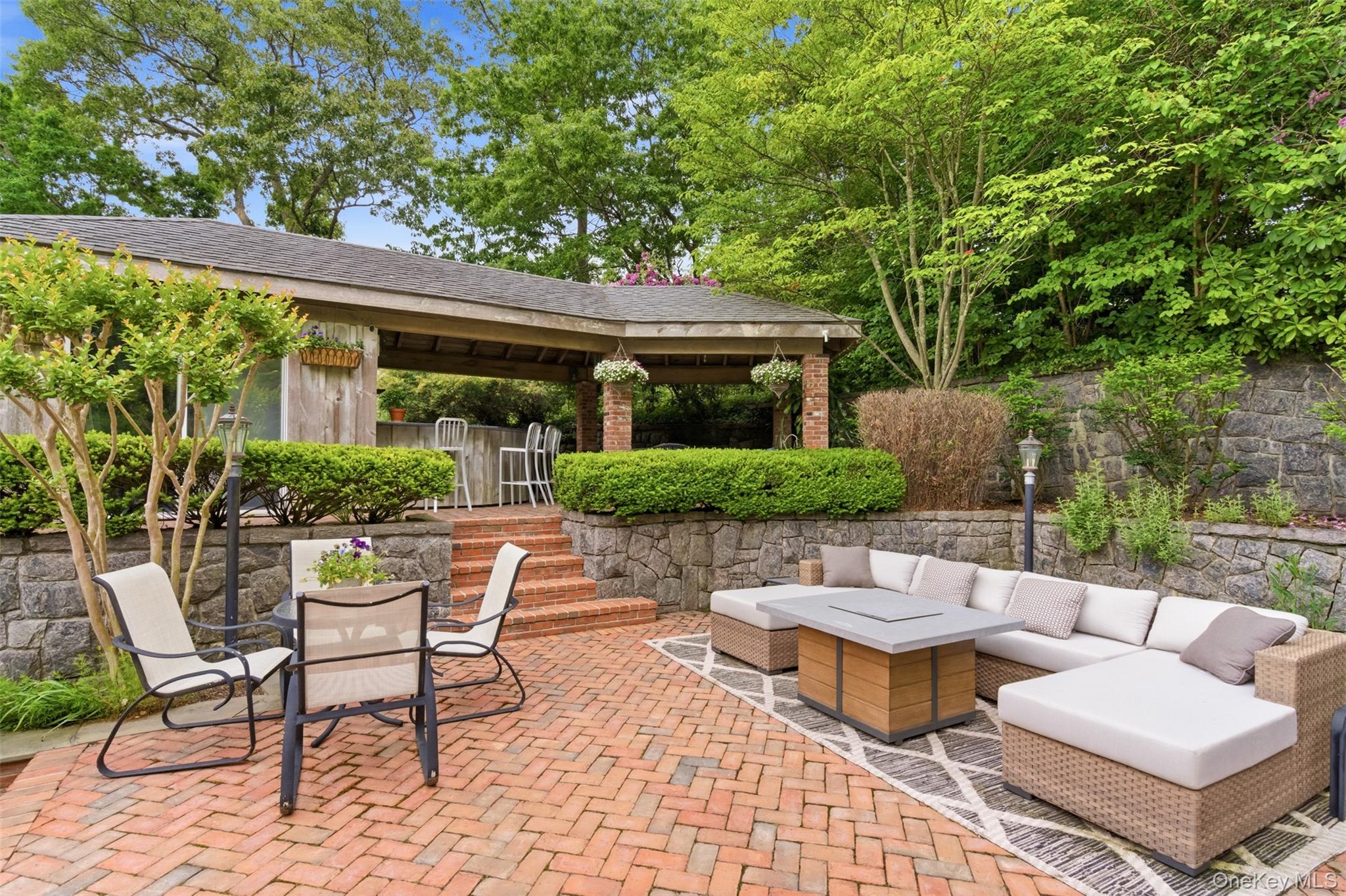  17 Holden Lane, Bayville, NY, 11709 - 物件實景