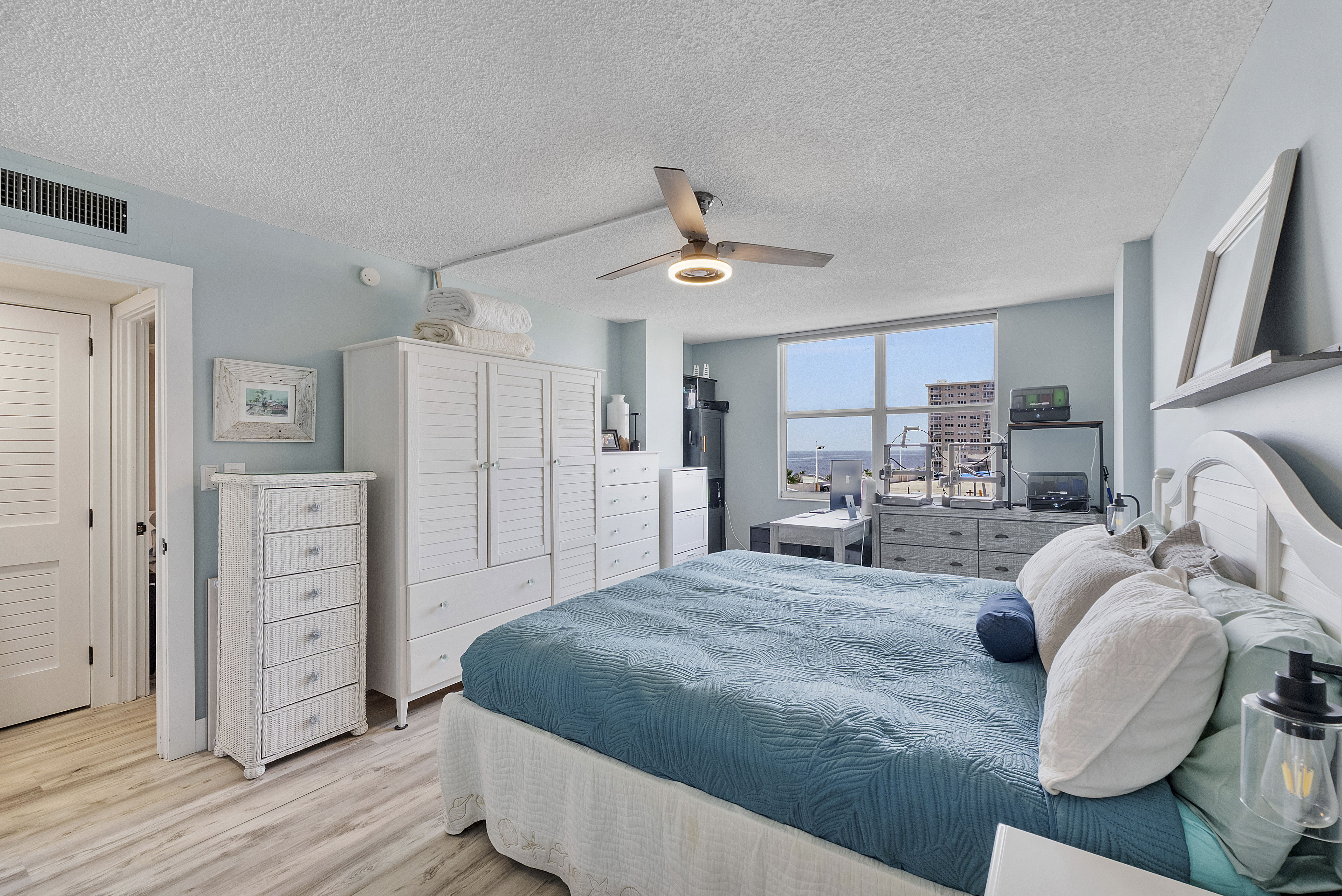  305 N Pompano Beach Boulevard, Pompano Beach, FL, 33062 - 物件實景