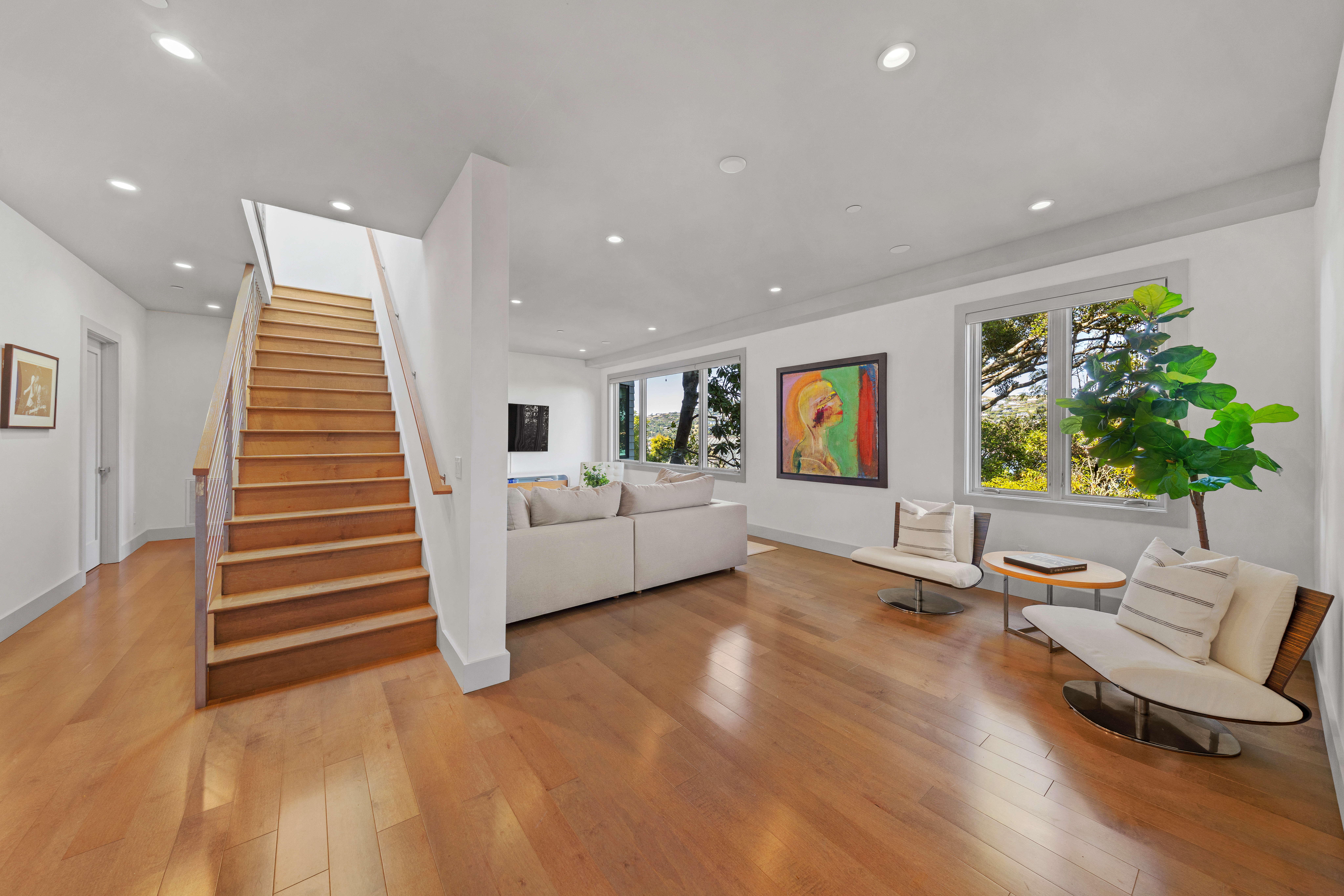  Coastal Living on Coveted Beach Road - 物件實景