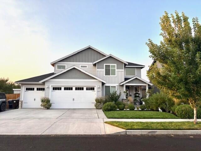 Redmond, Oregon, 97756, United States, 4 Bedrooms Bedrooms, ,3 BathroomsBathrooms,Residential,For Sale,1931371