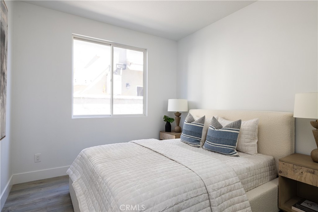 Huntington Beach, California, 92648, United States, 5 Bedrooms Bedrooms, ,1 BathroomBathrooms,Residential,For Sale,1732032