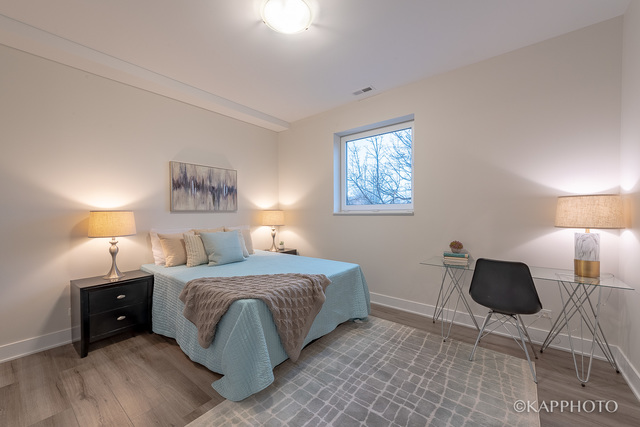 Chicago, Illinois, 60612, United States, 3 Bedrooms Bedrooms, ,2 BathroomsBathrooms,Residential,For Sale,1881356