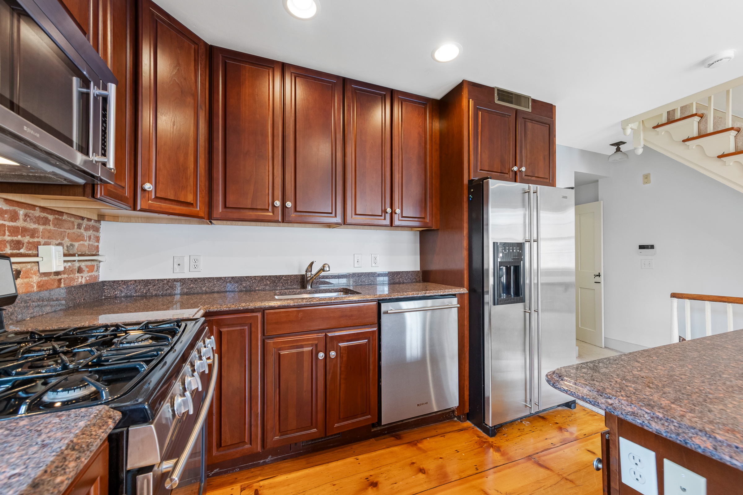  56 Lime St, Newburyport, MA, 01950 - 物件實景