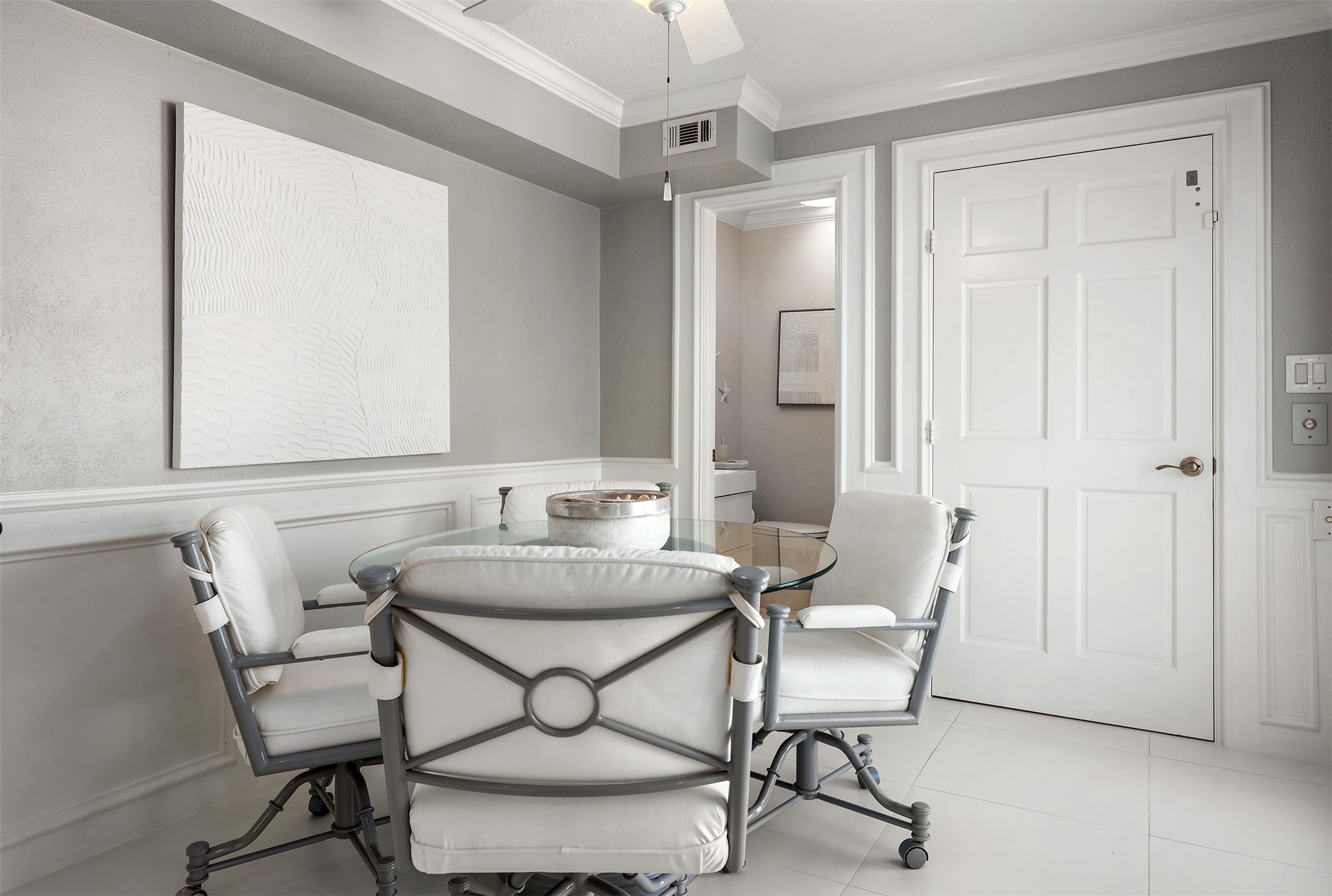 Nassau Bay, Texas, 77058, United States, 5 Bedrooms Bedrooms, ,5 BathroomsBathrooms,Residential,For Sale,1988330