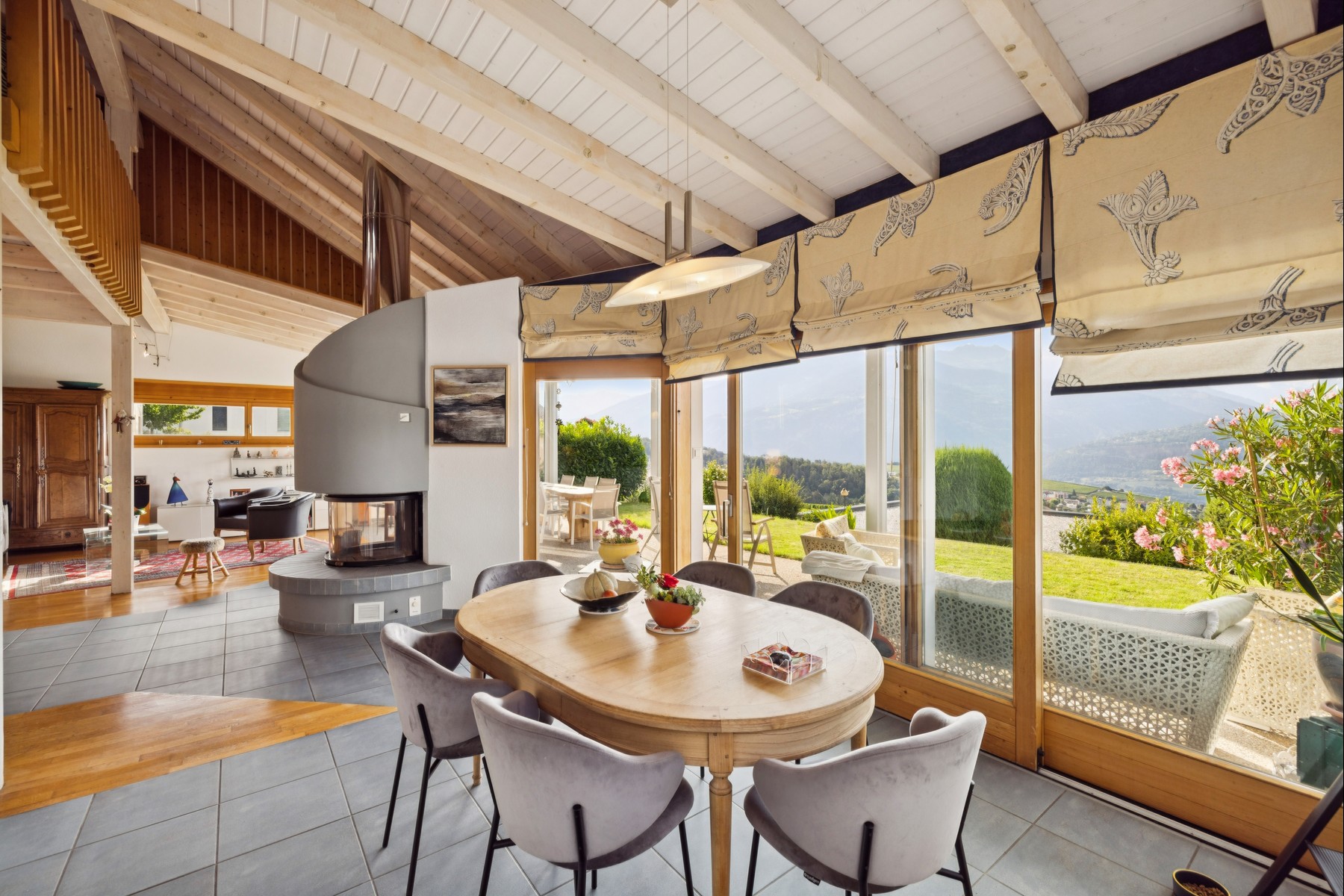  Exceptional Villa with Panoramic Views & Contemporary Elegance - 物件實景