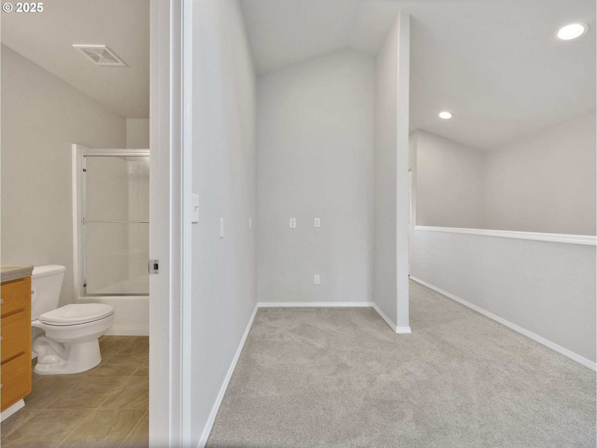 West Linn, Oregon, 97068, United States, 3 Bedrooms Bedrooms, ,3 BathroomsBathrooms,Residential,For Sale,1950039