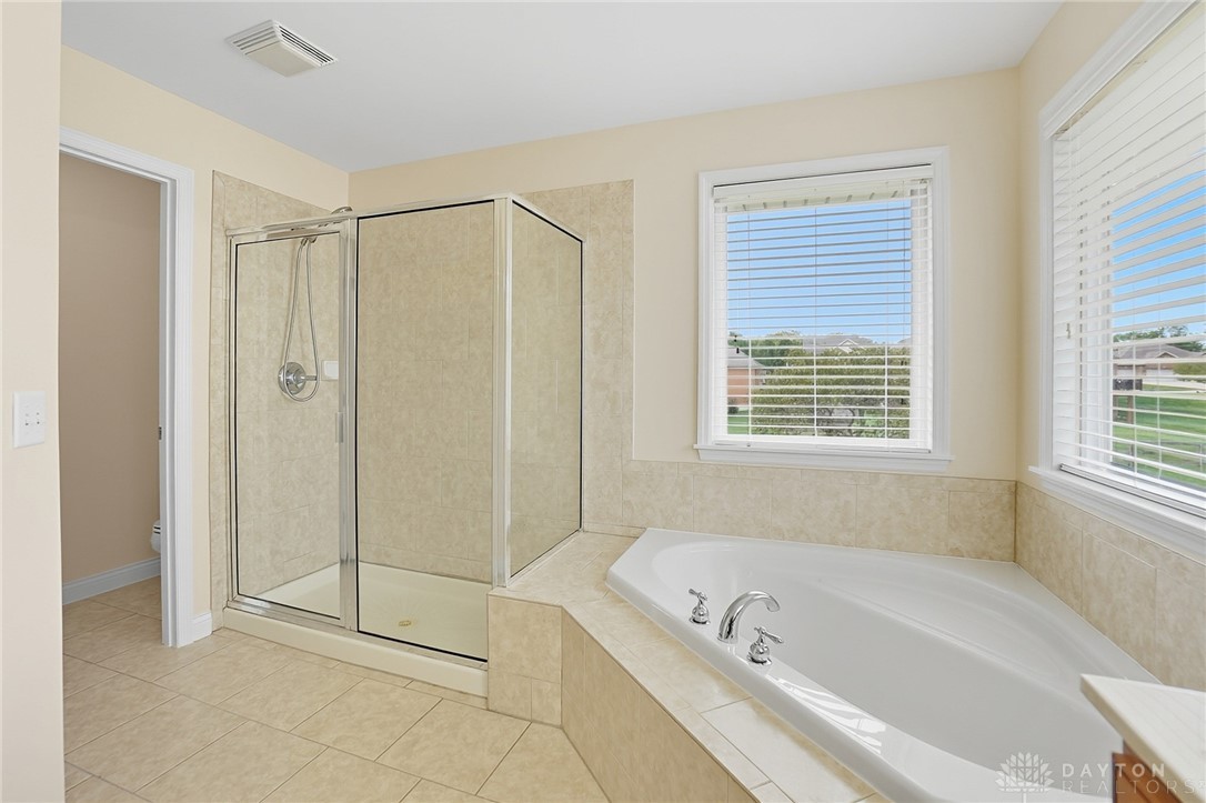 Clearcreek Twp, Ohio, 45458, United States, 4 Bedrooms Bedrooms, ,4 BathroomsBathrooms,Residential,For Sale,1966206