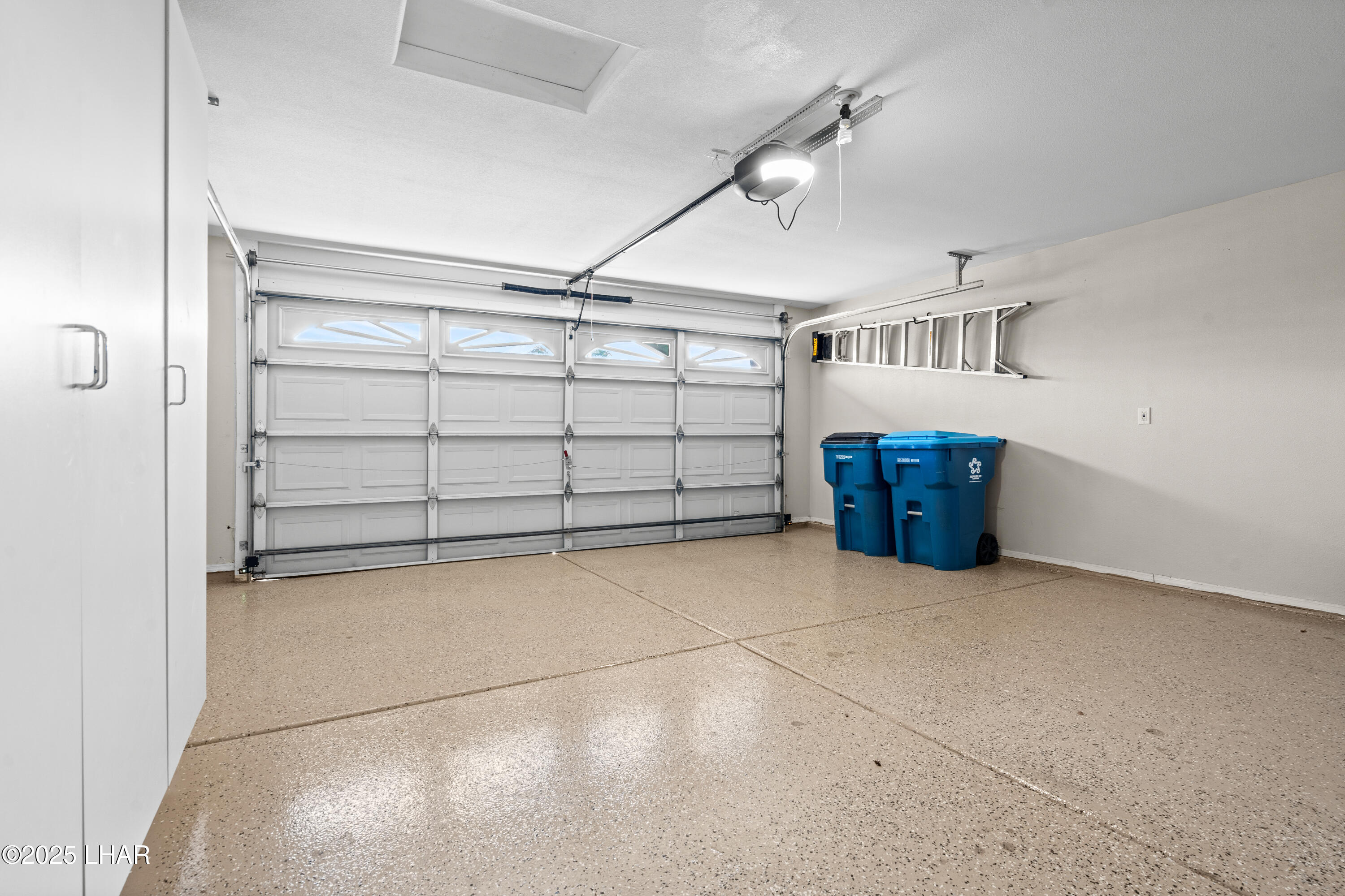 Lake Havasu City, Arizona, 86404, United States, 3 Bedrooms Bedrooms, ,Residential,For Sale,1988180