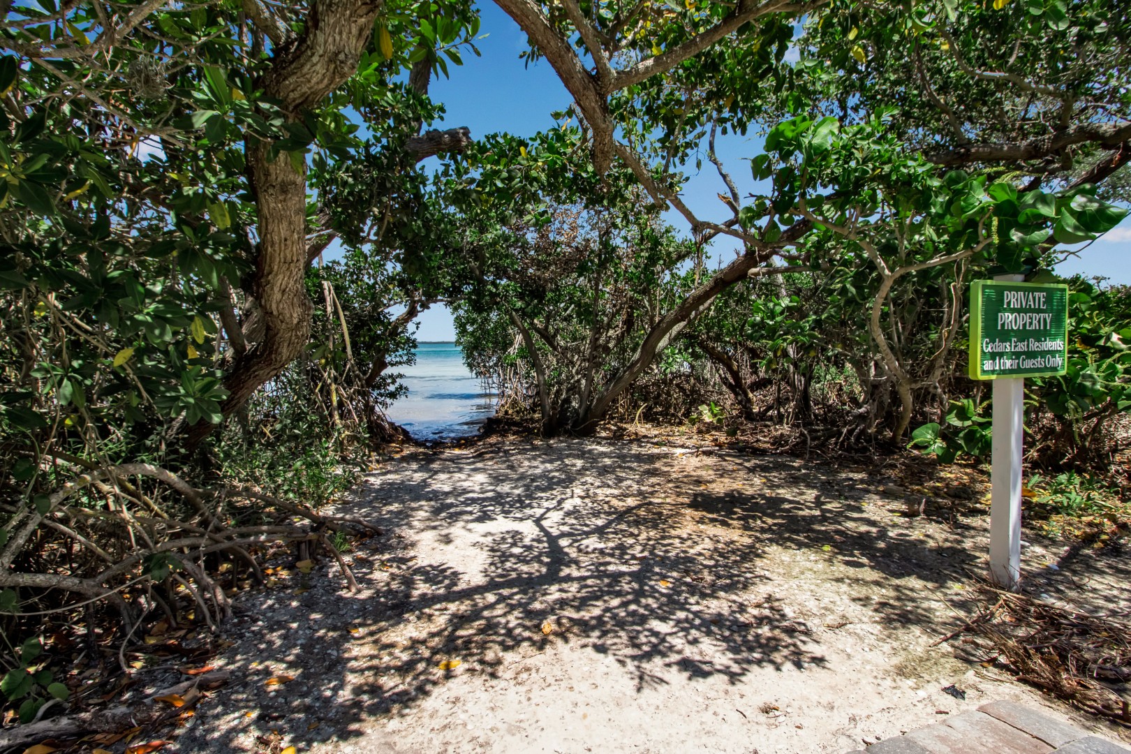 Longboat Key, Florida, 34228, United States, 2 Bedrooms Bedrooms, ,3 BathroomsBathrooms,Residential,For Sale,1923234